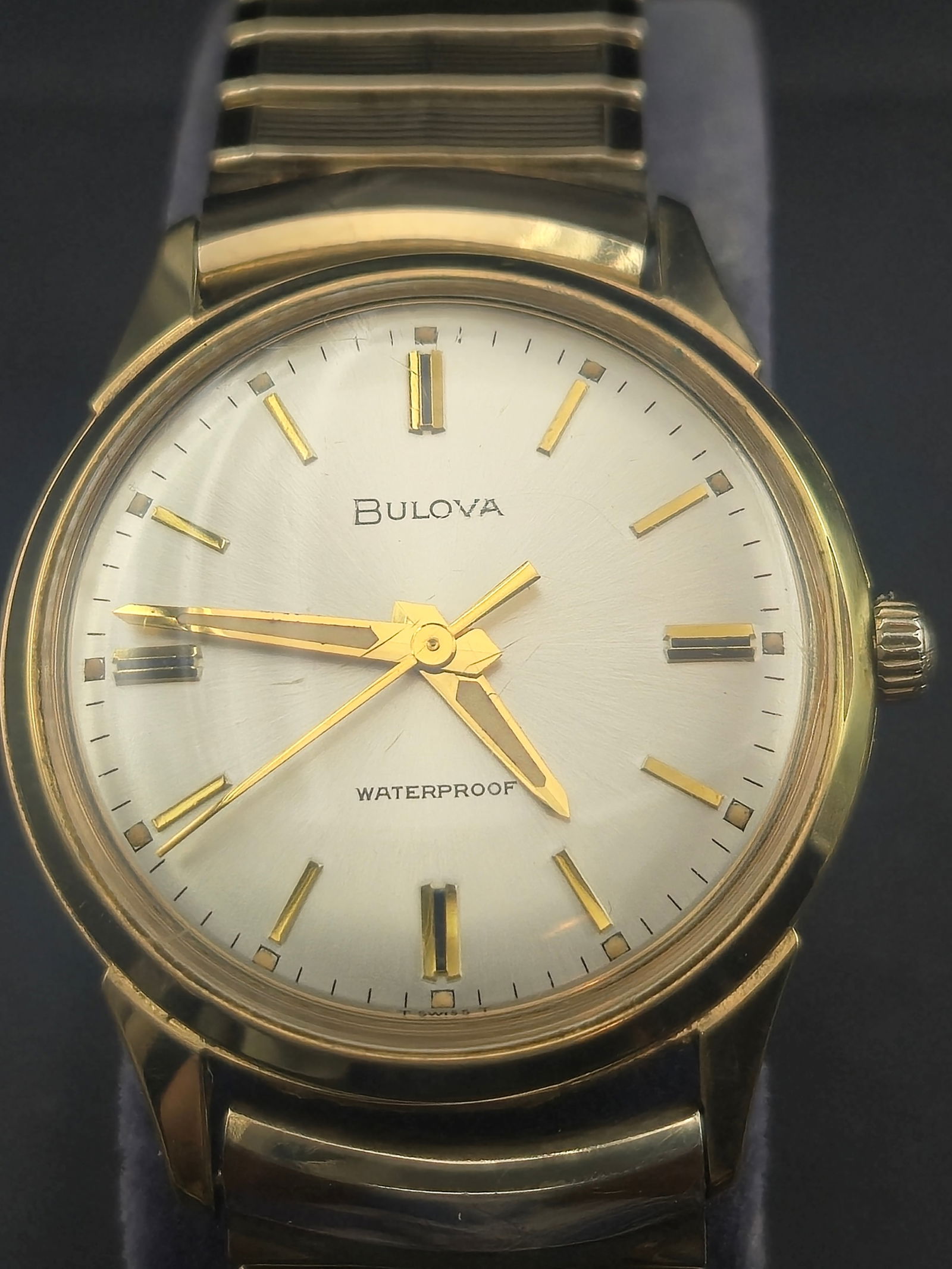 1967 Bulova 11ALC Men’s Wristwatch – 32mm Gold Electroplate Bezel w/ Stainless Back, Running (1 of 11)