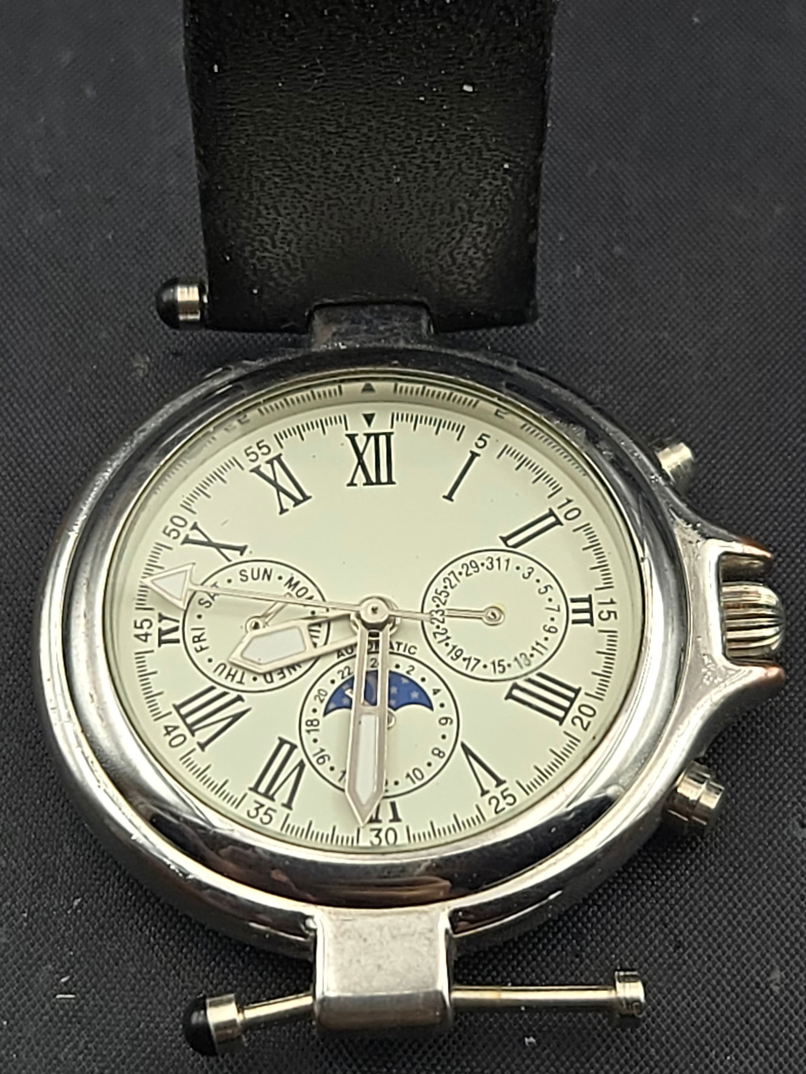 Vintage Japan Quartz Triple Calendar Moonphase Watch 38mm (1 of 6)