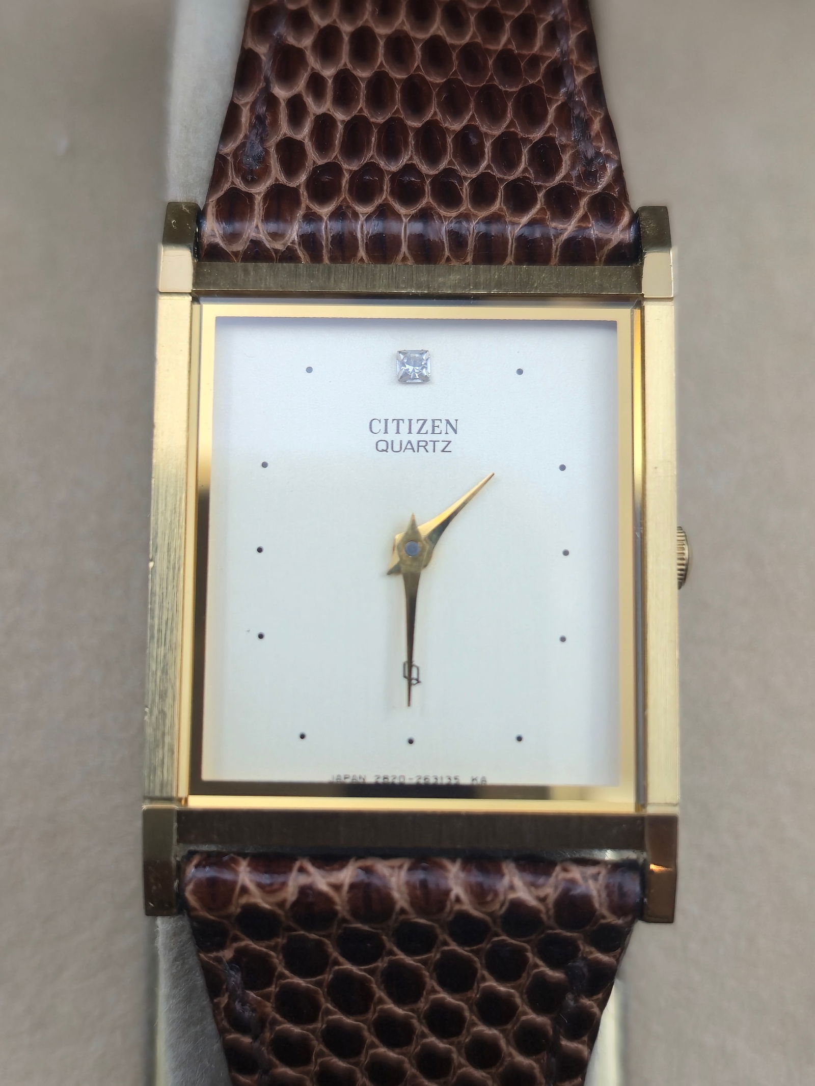 Citizen Quartz Dress Watch Gold-Tone Rectangular Case Diamond Accent w/ Box & Papers – NOS (1 of 8)