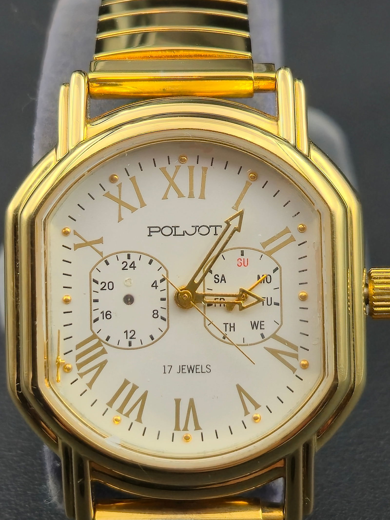 Poljot 17J Mechanical Day-Date 34mm Gold-Tone Wristwatch (1 of 10)