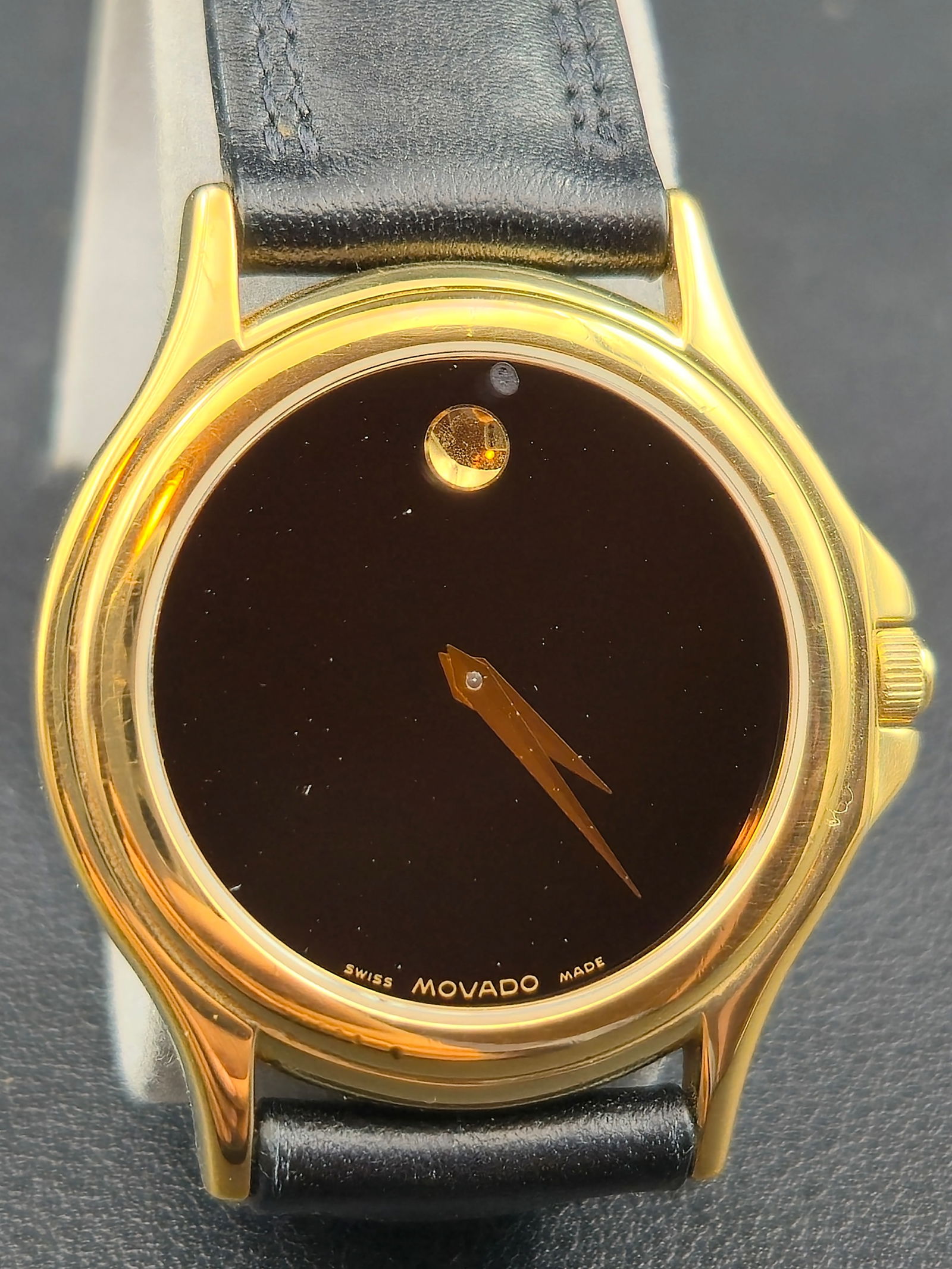 Movado Museum Classic 87-E4-0863 Gold-Tone 35mm Men’s Quartz Watch NOS Full Set Box & Papers (1 of 12)