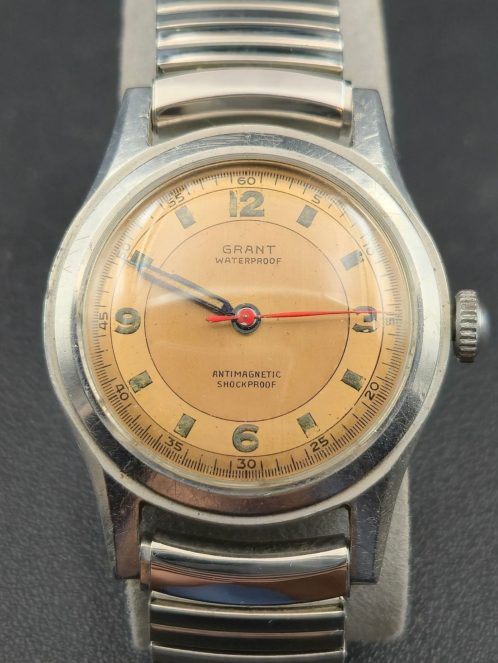 Grant Watch Co. 17J Waterproof 1940s 31mm Swiss Manual Wind Watch – Runs, Antimagnetic Shockproof (1 of 9)