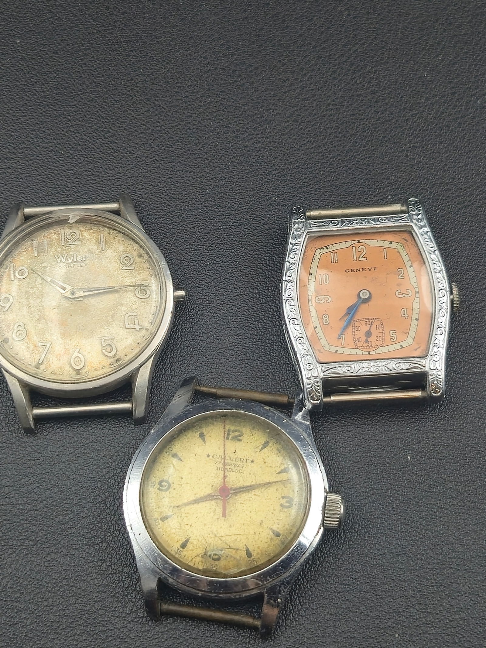 Lot of 3 Vintage Swiss Wristwatches – Wyler Incaflex, Calvert Biobloc, and Genève Art Deco (1 of 13)