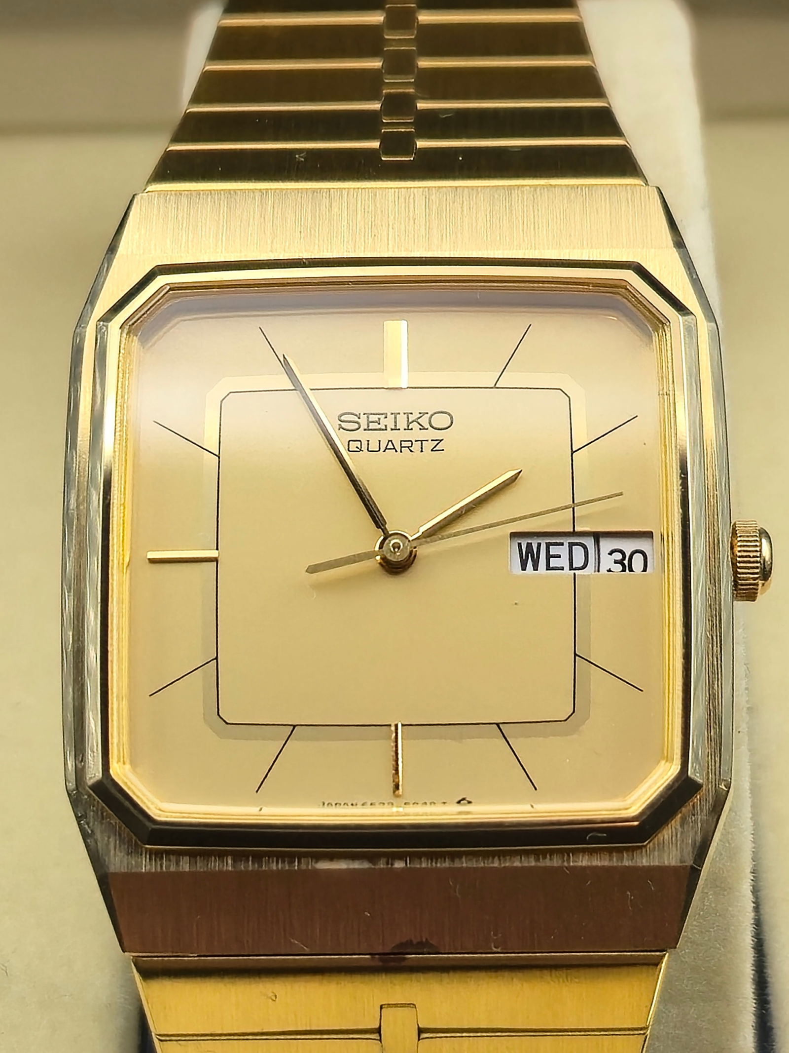 Seiko Quartz Ref. 6533-5039 Gold-Tone Day-Date Watch w/ Box (1990, Unworn) (1 of 10)