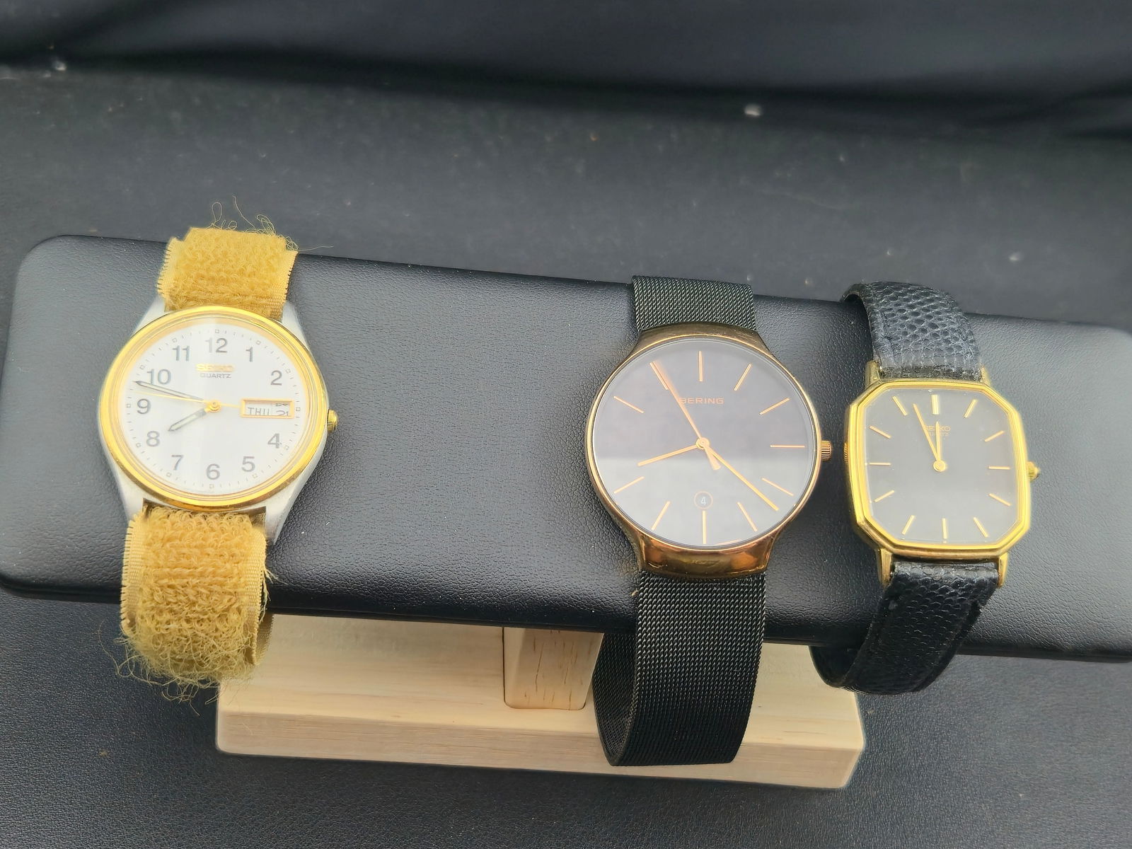 Lot of 3 Men's Quartz Watches – Seiko & Bering Gold-Tone and Stainless (1 of 7)