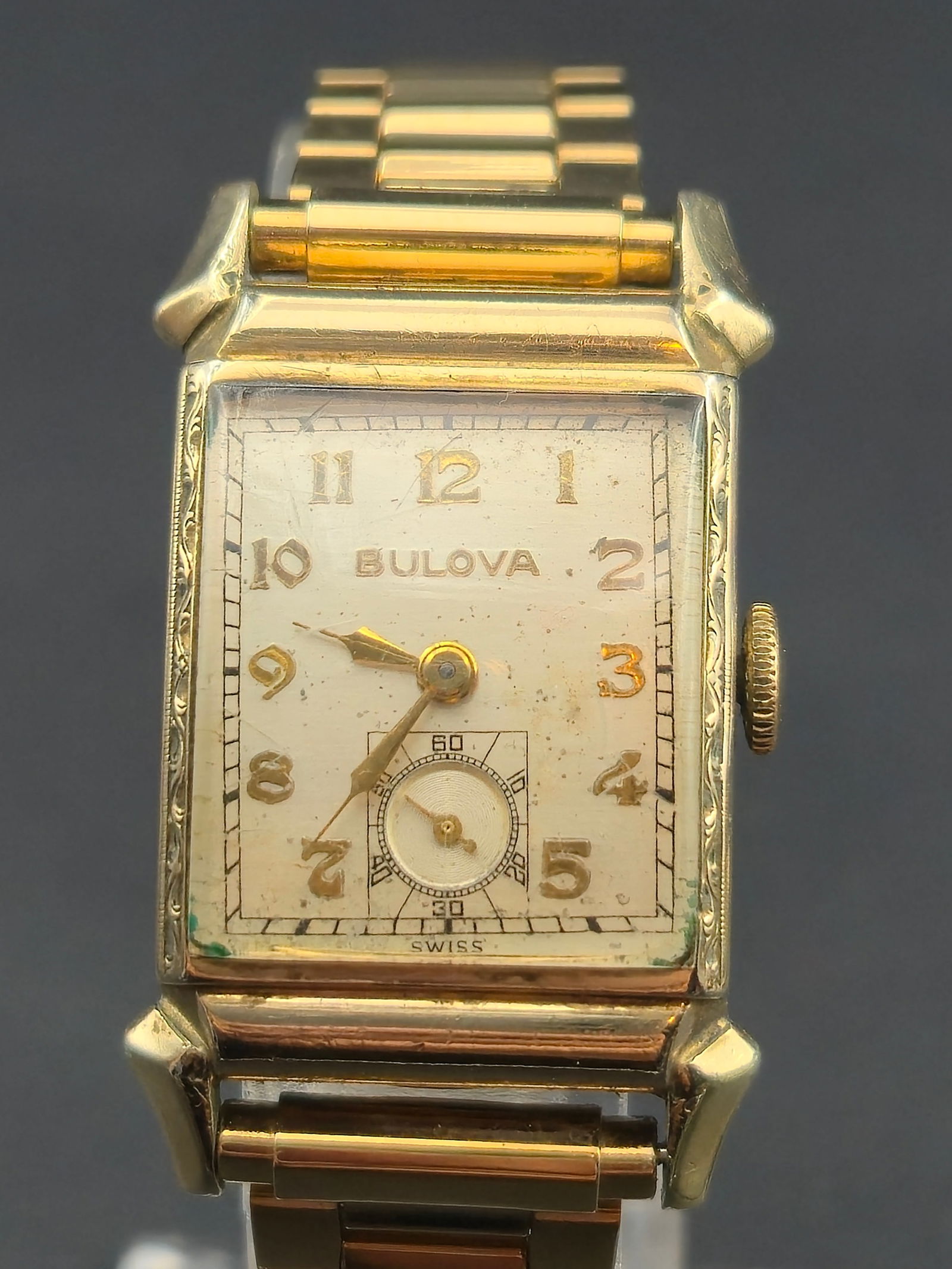 Bulova 10K Rolled Gold Plate 17J Rectangular Wristwatch with Fancy Lugs (1 of 10)