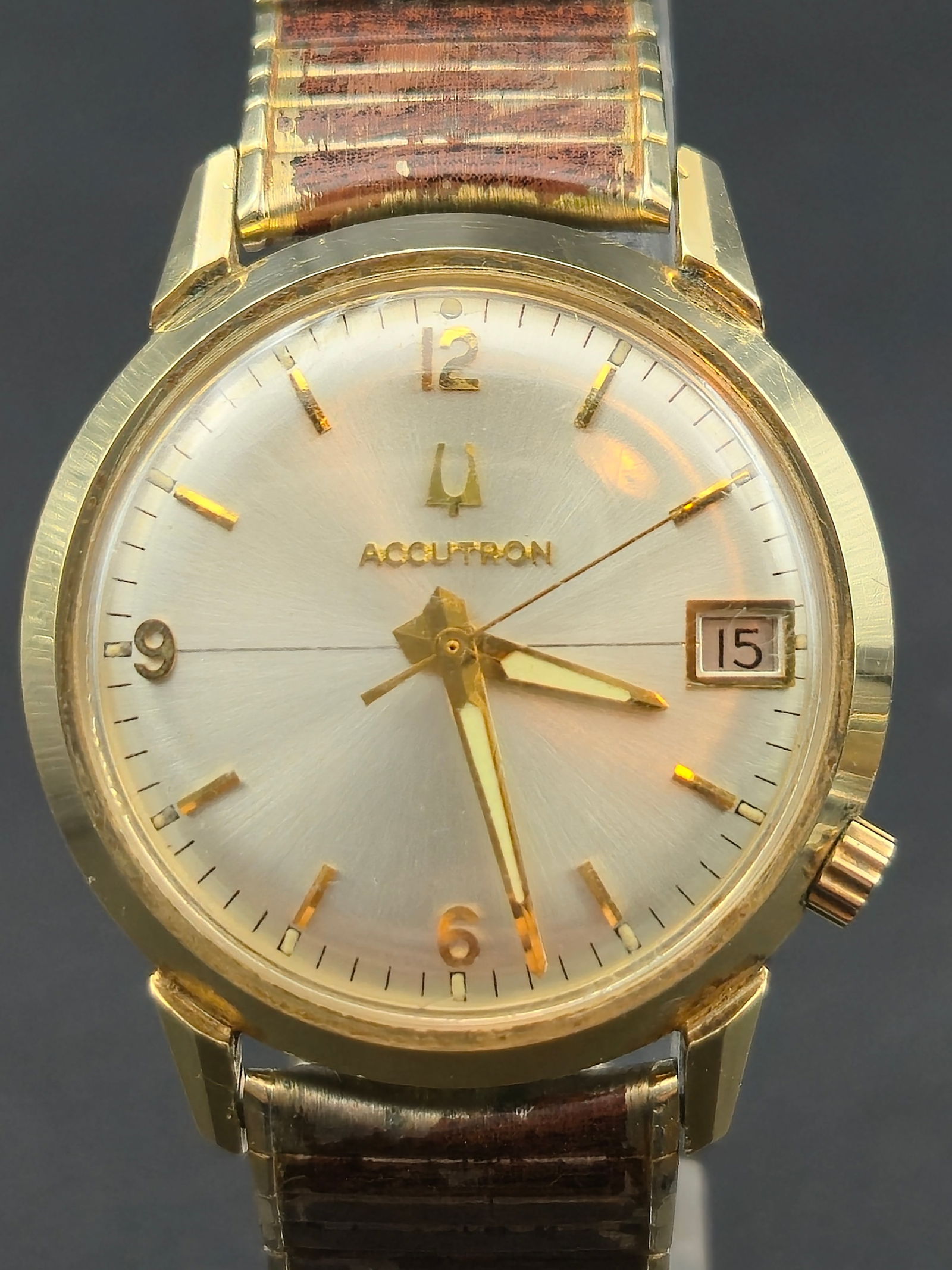Bulova Accutron 14K Gold-Filled Tuning Fork Wristwatch with Date (1 of 9)