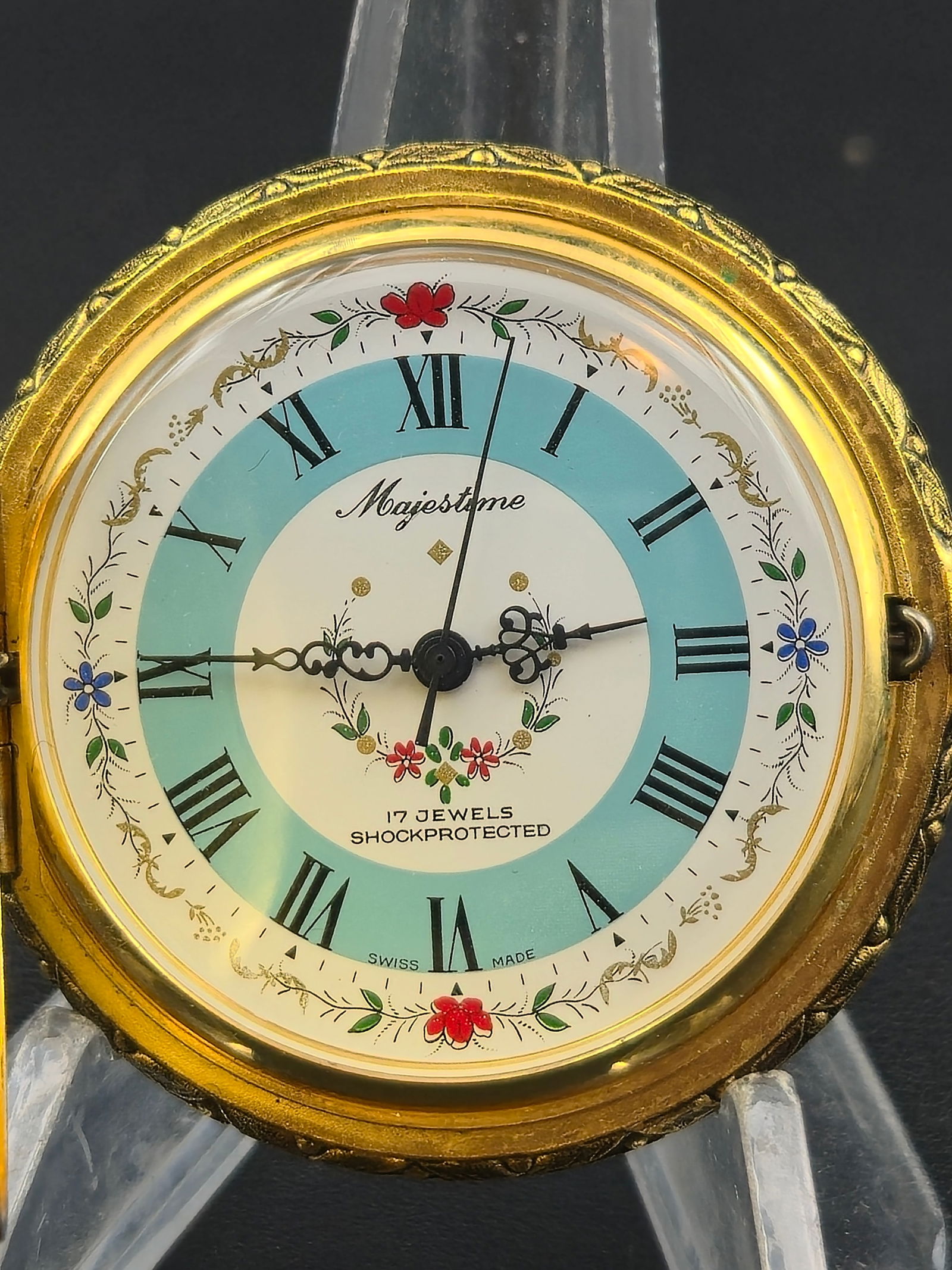 Majestime Swiss 17J Pocket Watch – Embossed Hunting Scene Case – Floral Dial – Running (1 of 9)