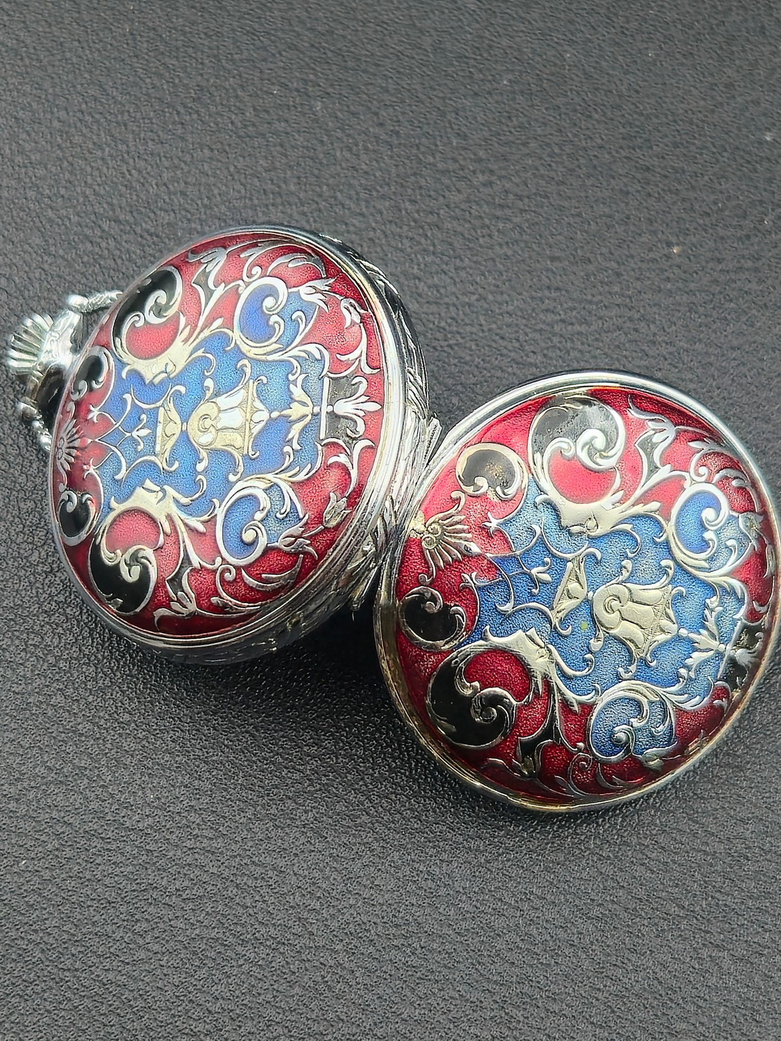 Arnex Swiss 17J Pocket Watch, 35mm Red & Blue Enamel Case – Runs (1 of 10)