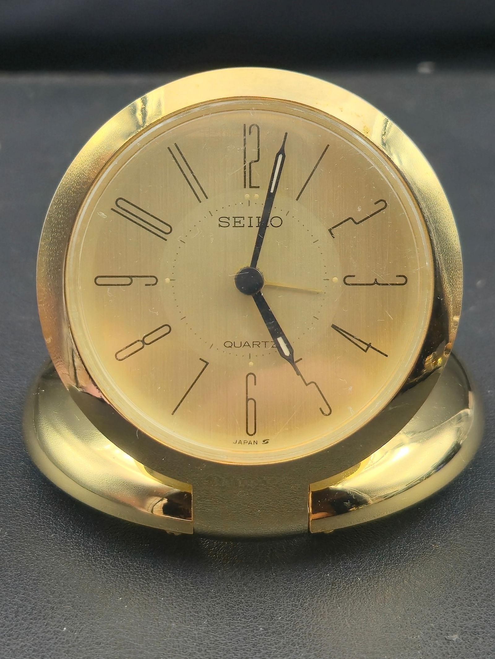 Seiko Quartz Gold Travel Alarm Clock Japan Ref. QQQ155G Cal. 27506 (Runs, New Battery) (1 of 8)