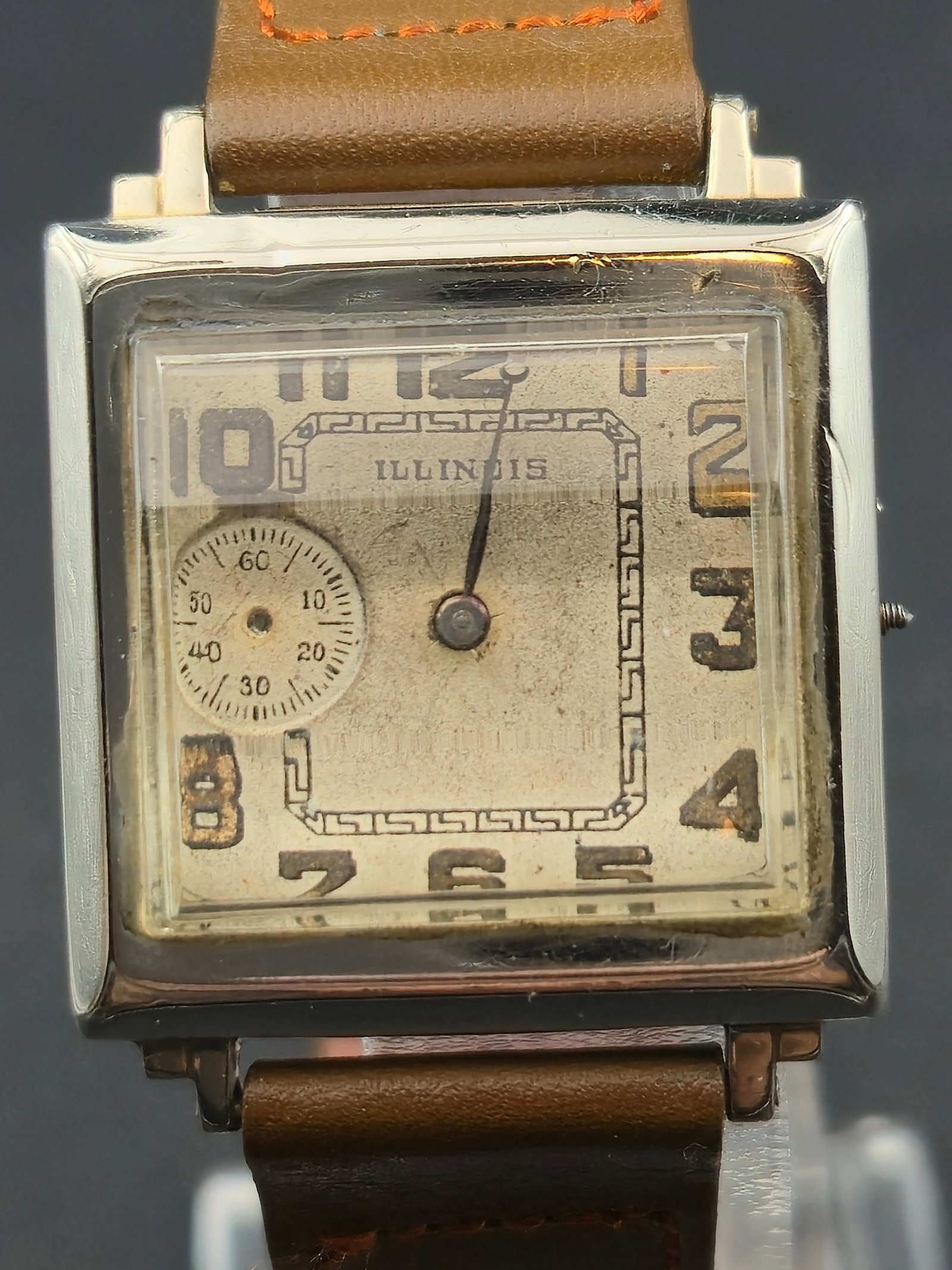 1922 Illinois 14K White Gold Filled Wristwatch 26mm Grade 903 Cal. 6/0s 15J Needs Hands: Circa 1922 Illinois wristwatch, powered by the Grade 903, 6/0-size, 15-jewel manual-wind movement, serial #4134411, manufactured in Springfield, Illinois. The movement is nickel-finished with a bridge
