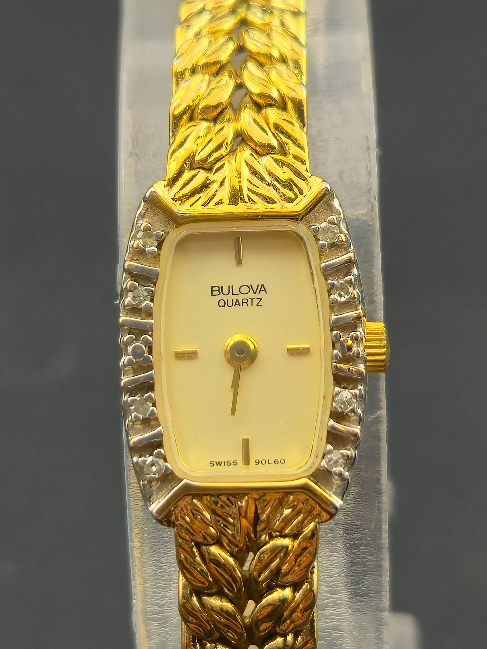 1970s Bulova Quartz Ladies Gold-Tone Watch w/ Box – Swiss ETA Movement – New Battery – Runs (1 of 13)
