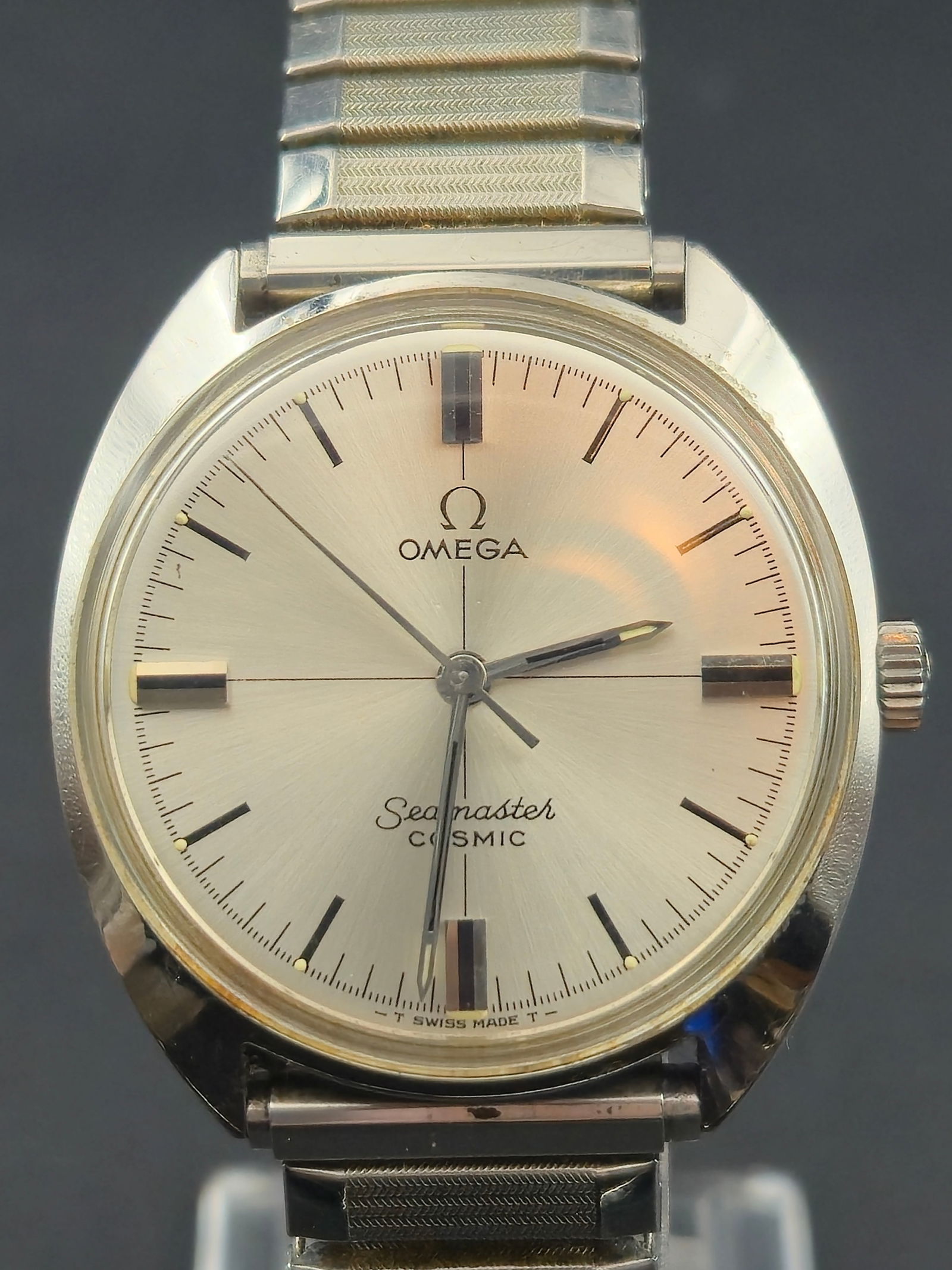 Omega Seamaster Cosmic 33mm Stainless Steel Cal 601 Manual Wind Crosshair Dial 1968 (1 of 12)