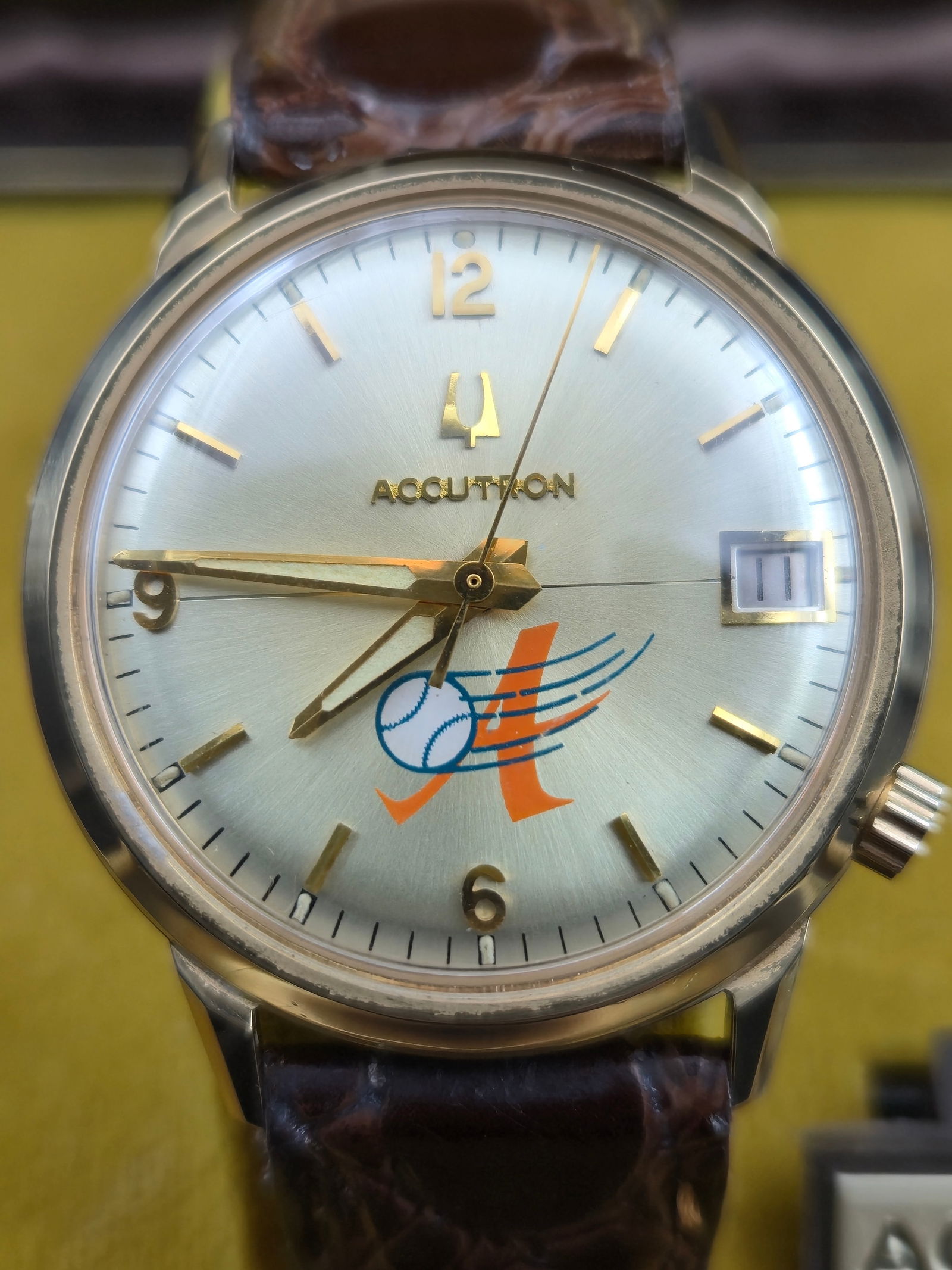 Bulova Accutron 2181G “Houston Astros” Gold 34 mm 1973 – George Sterba Presentation, Boxed (1 of 15)