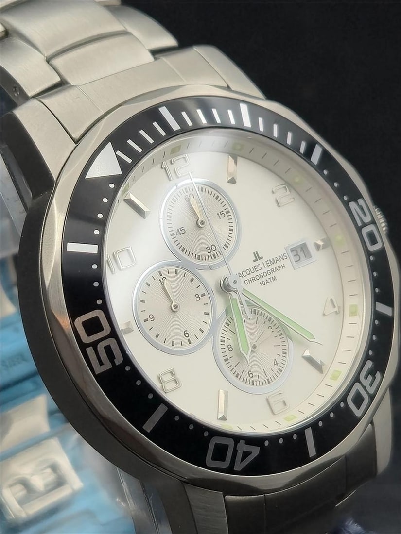 Jacques Lemans Chronograph 10ATM Boxed Sapphire (1 of 7)