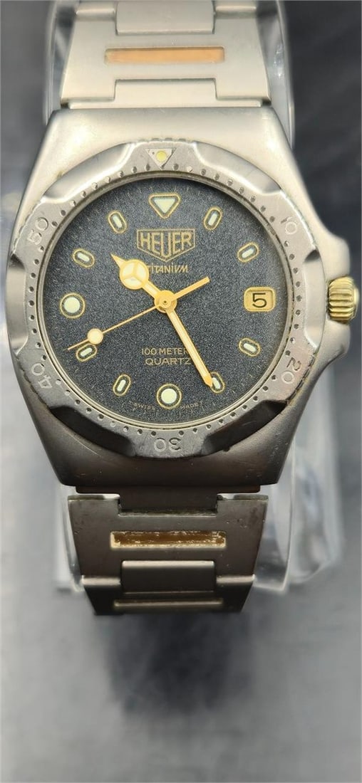 1980s Heuer Titanium 100M Quartz Diver 33.5mm (1 of 10)