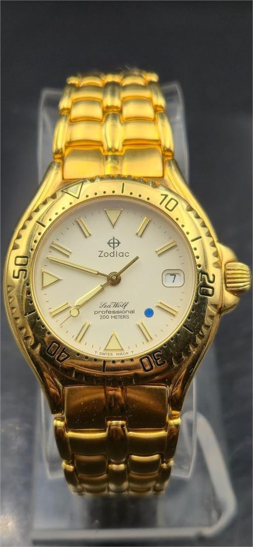1990s Zodiac Sea Wolf Pro 200M Gold Tone Quartz (1 of 8)