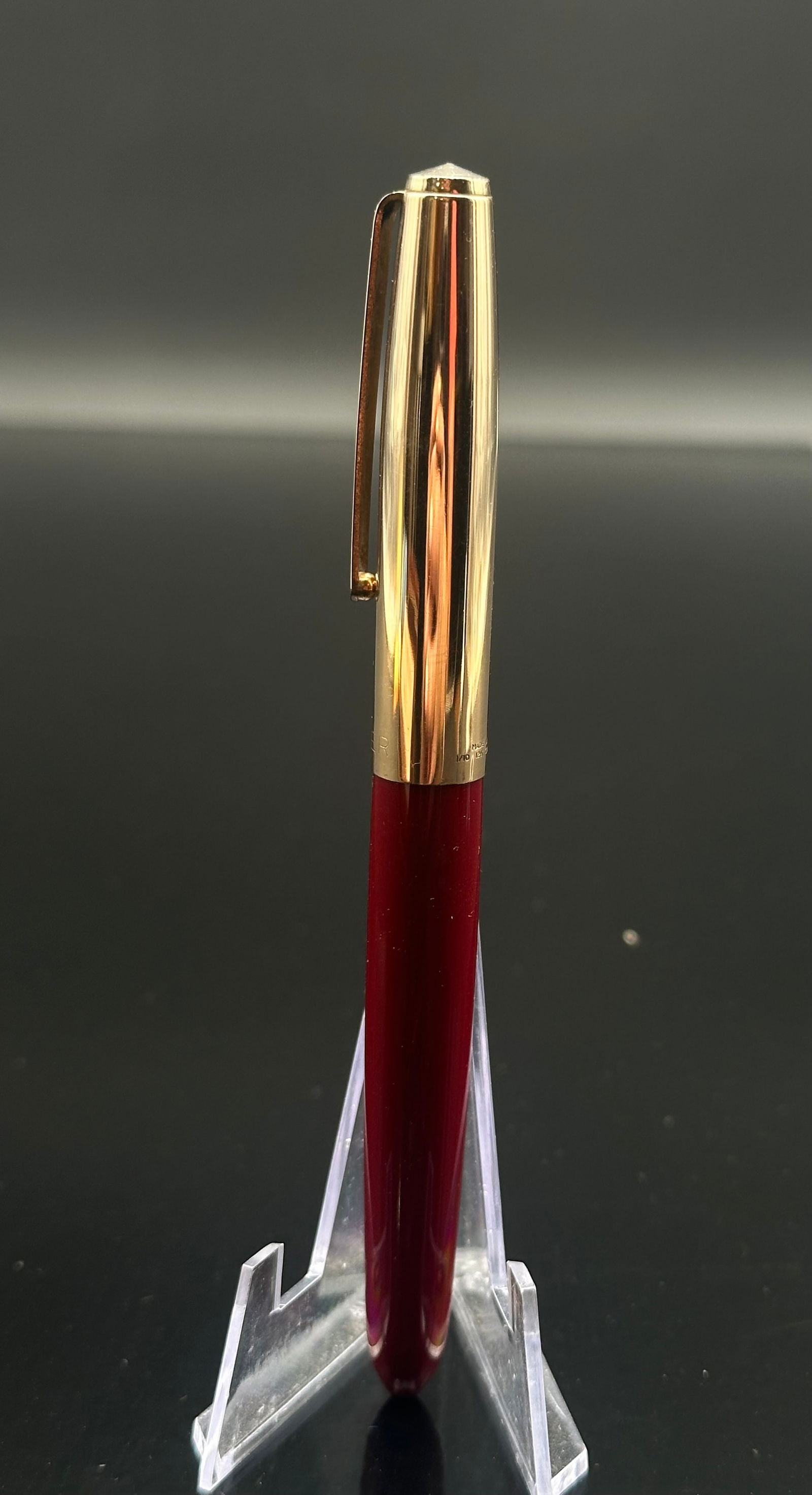 Vintage Parker 51 Burgundy Fountain Pen with Gold-Filled Cap & Original Box (1 of 7)