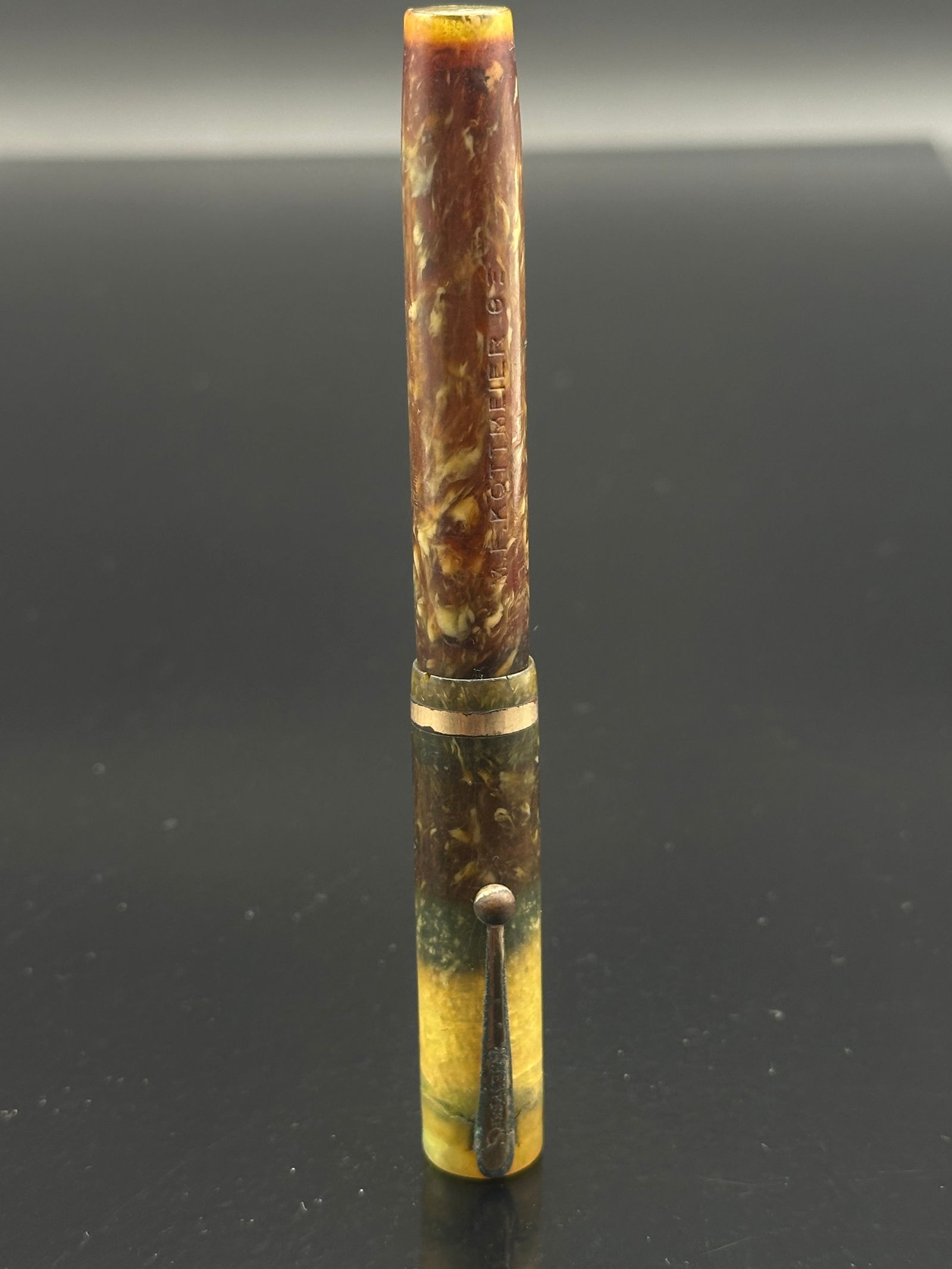 Vintage Sheaffer Lifetime 14K Gold Nib Fountain Pen – Marbled Brown Radite, Lever-Fill,: Fine vintage Sheaffer Lifetime fountain pen with richly marbled brown and amber Radite celluloid body and cap. Features a 14K gold Sheaffer’s Lifetime nib marked “Reg. U.S. Pat. Off. 326949,&rdquo