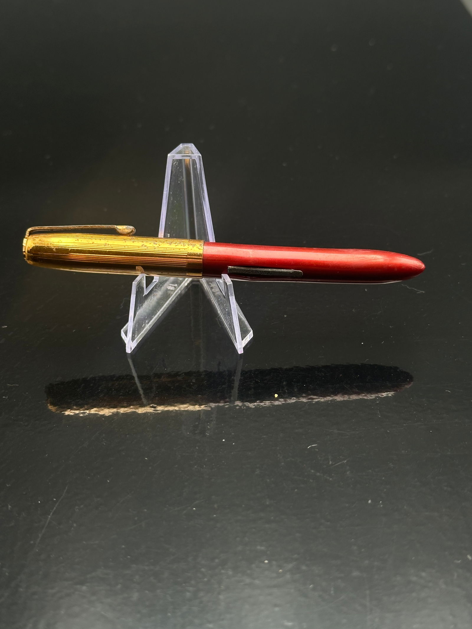 Vintage Wahl Eversharp Skyline Burgundy Fountain Pen – 14K Gold Nib, Gold-Filled Cap, Made in (1 of 8)