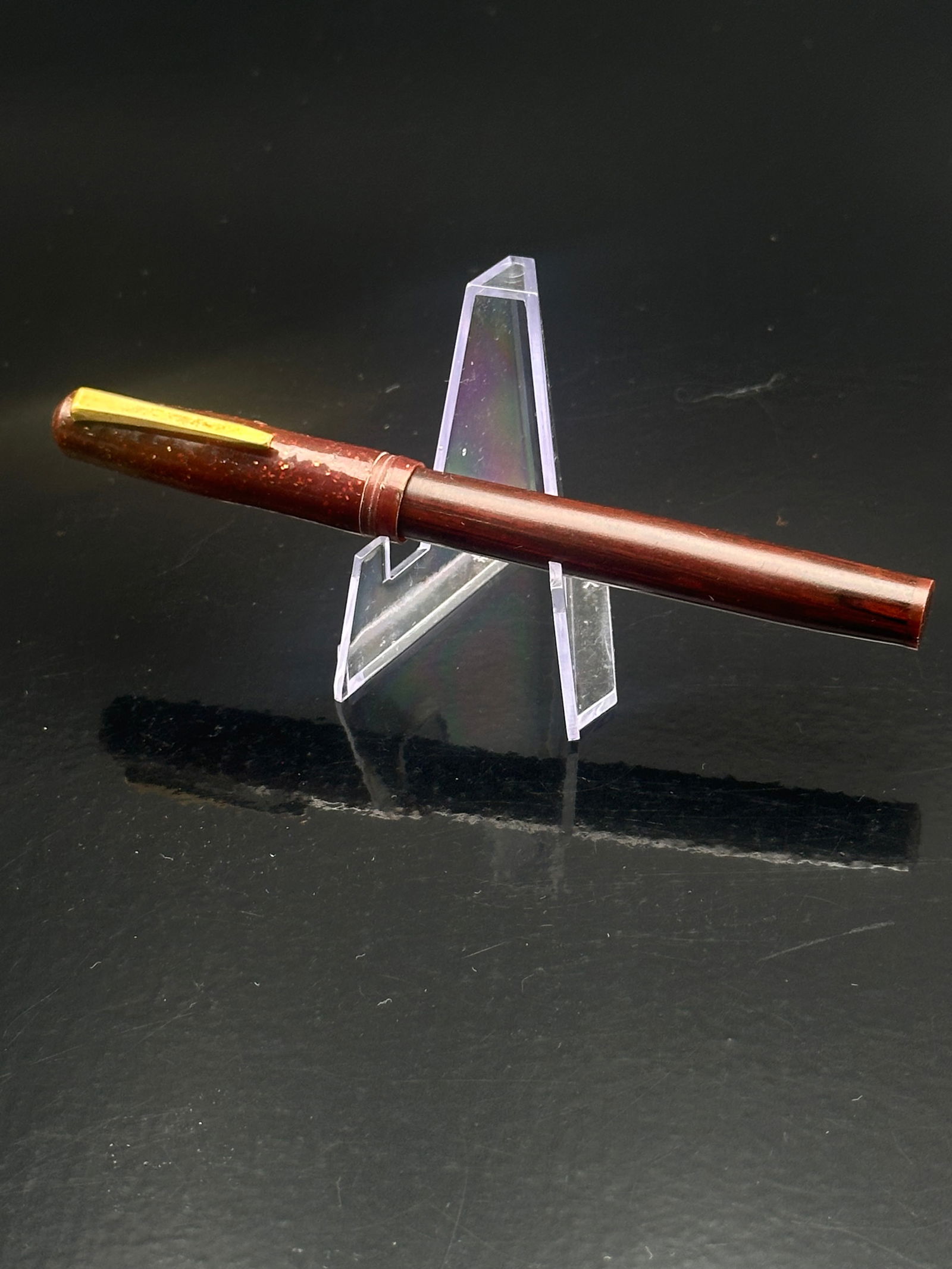 Vintage Eversharp Red Fountain Pen – 14K Gold-Plated Nib, Lever Fill – Made in U.S.A. (1 of 7)