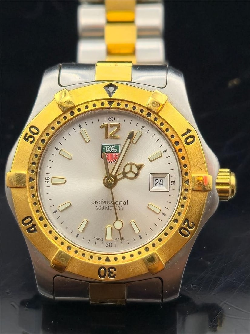 TAG Heuer WK1310-1 Pro 200M – 32mm – Running (1 of 8)