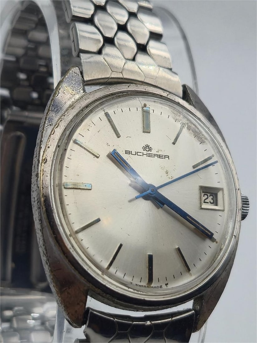 1960s Bucherer 17j cushion SS MENS WATCH: 1960s Bucherer 17j cushion SS MENS WATCH W/ coffin link braceletRUNNING!Thank you for viewing this auction. We are a dedicated team of vintage watch and antique enthusiasts with years of experience in