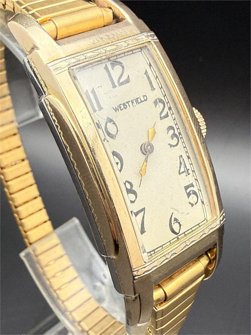 Vintage Westfield 6AW Curved Mechanical Dress Watch: Running condition.The watch is sold as-is in current condition.Thank you for viewing this auction. We are a dedicated team of vintage watch and antique enthusiasts with years of experience in collecti