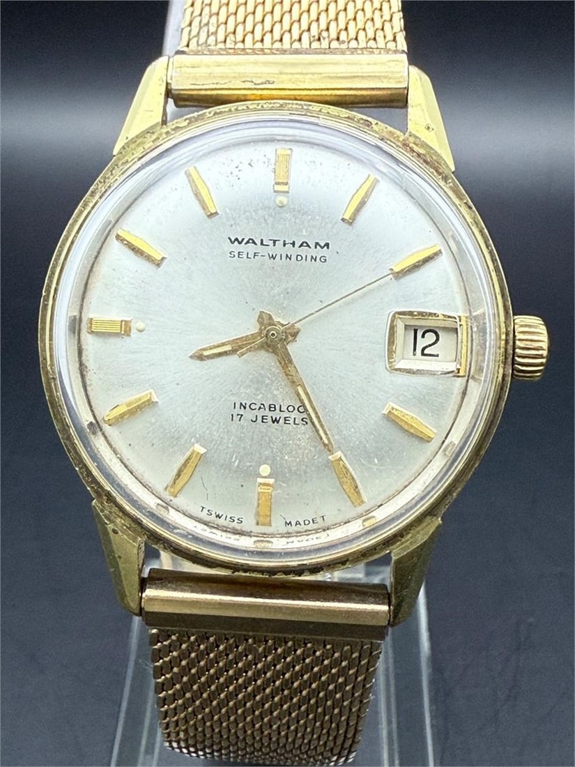 Vtg Waltham Selfwinding Incabloc Tritium Watch: Sunburst dial17 jewelsRunning condition.The watch is sold as-is in current condition.Thank you for viewing this auction. We are a dedicated team of vintage watch and antique enthusiasts with years of 
