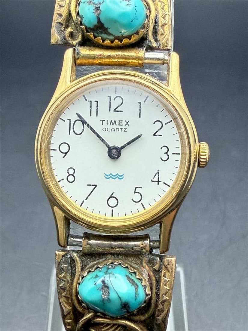 Vintage Timex Quart Watch Native Turquoise Band: The watch is sold as-is in current condition.Thank you for viewing this auction. We are a dedicated team of vintage watch and antique enthusiasts with years of experience in collecting and selling uni