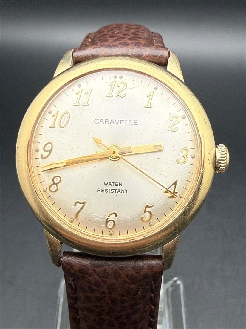 1974 Caravelle N4 11DP Mechanical Dress Watch: Running condition.The watch is sold as-is in current condition.Thank you for viewing this auction. We are a dedicated team of vintage watch and antique enthusiasts with years of experience in collecti
