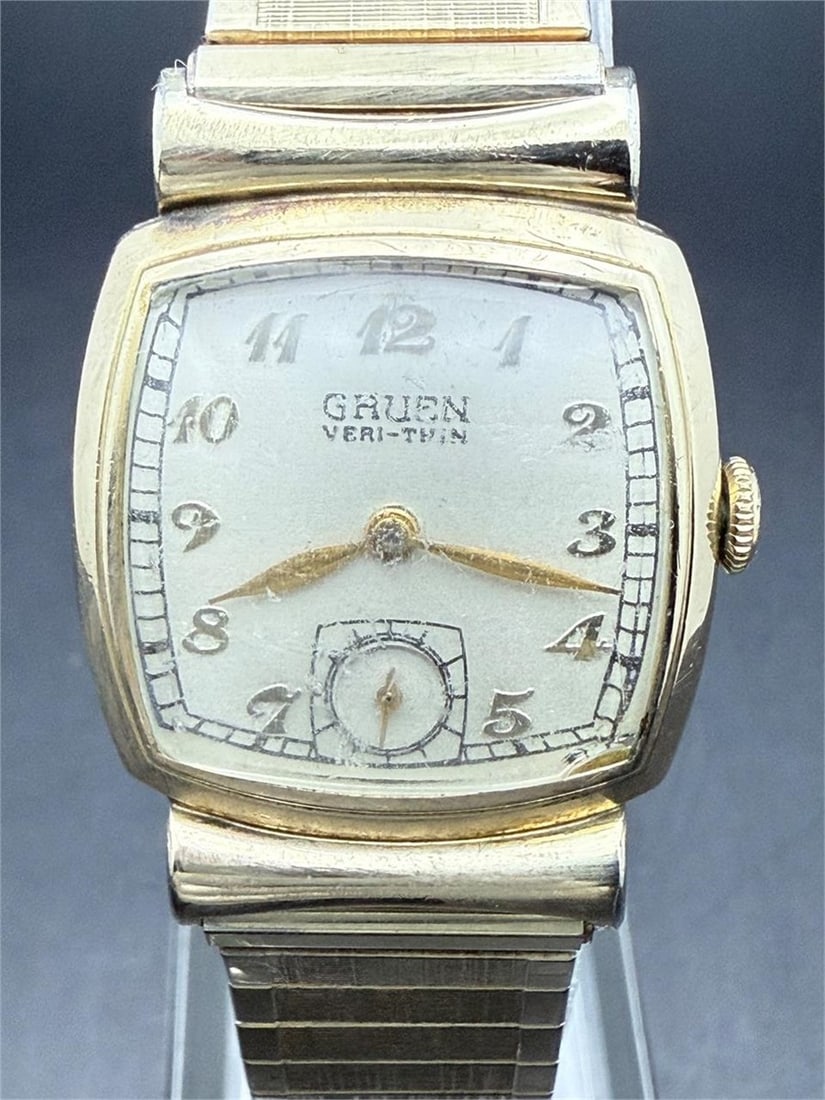 Vtg Gruen Veri-Thin GF 406 15j Dress Watch: Gold filled band & bezelCrystal scuff over use over the years