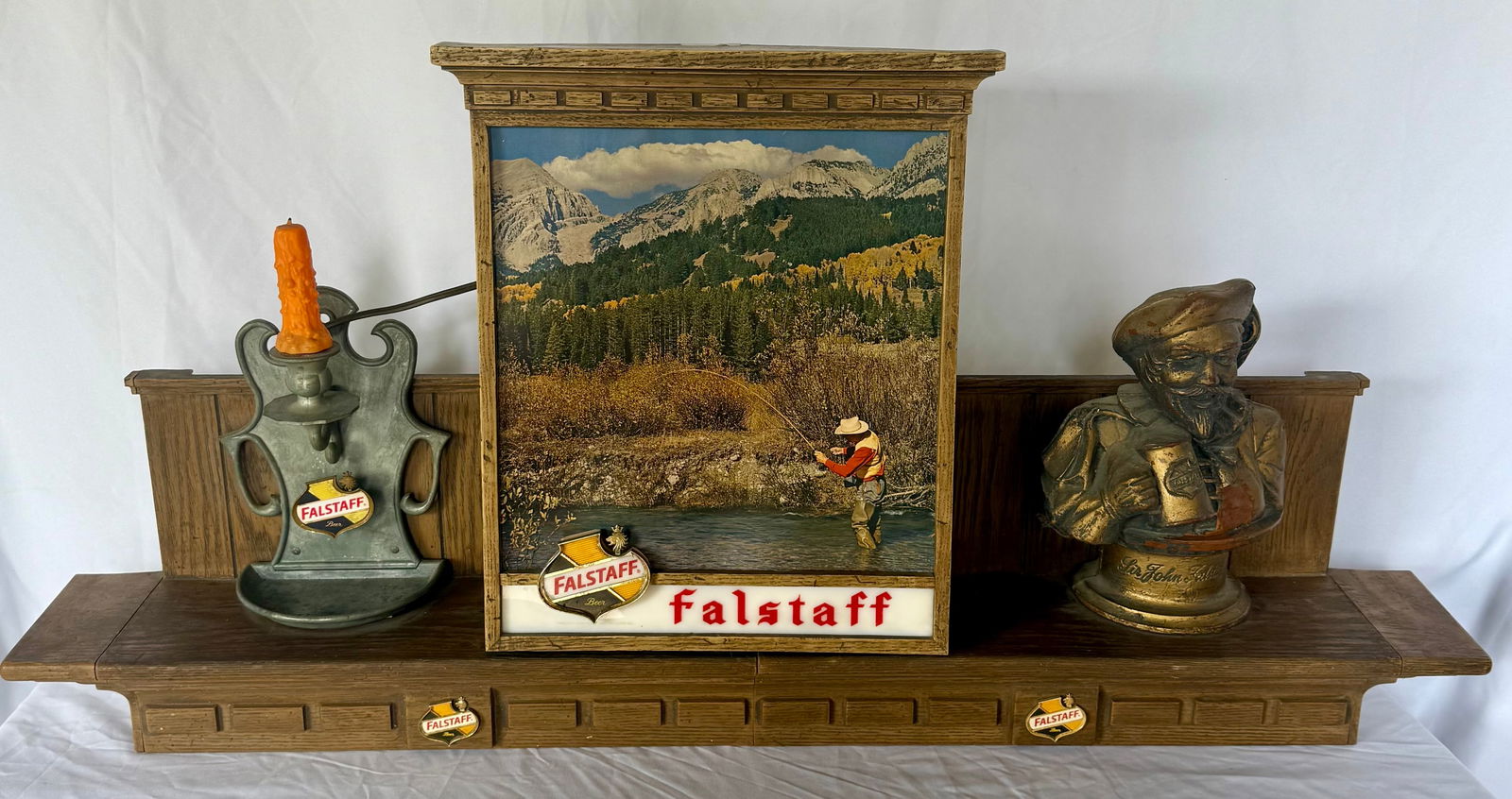 Vintage Falstaff Beer Bar Display with Statue and Light-Up Sign (1 of 15)