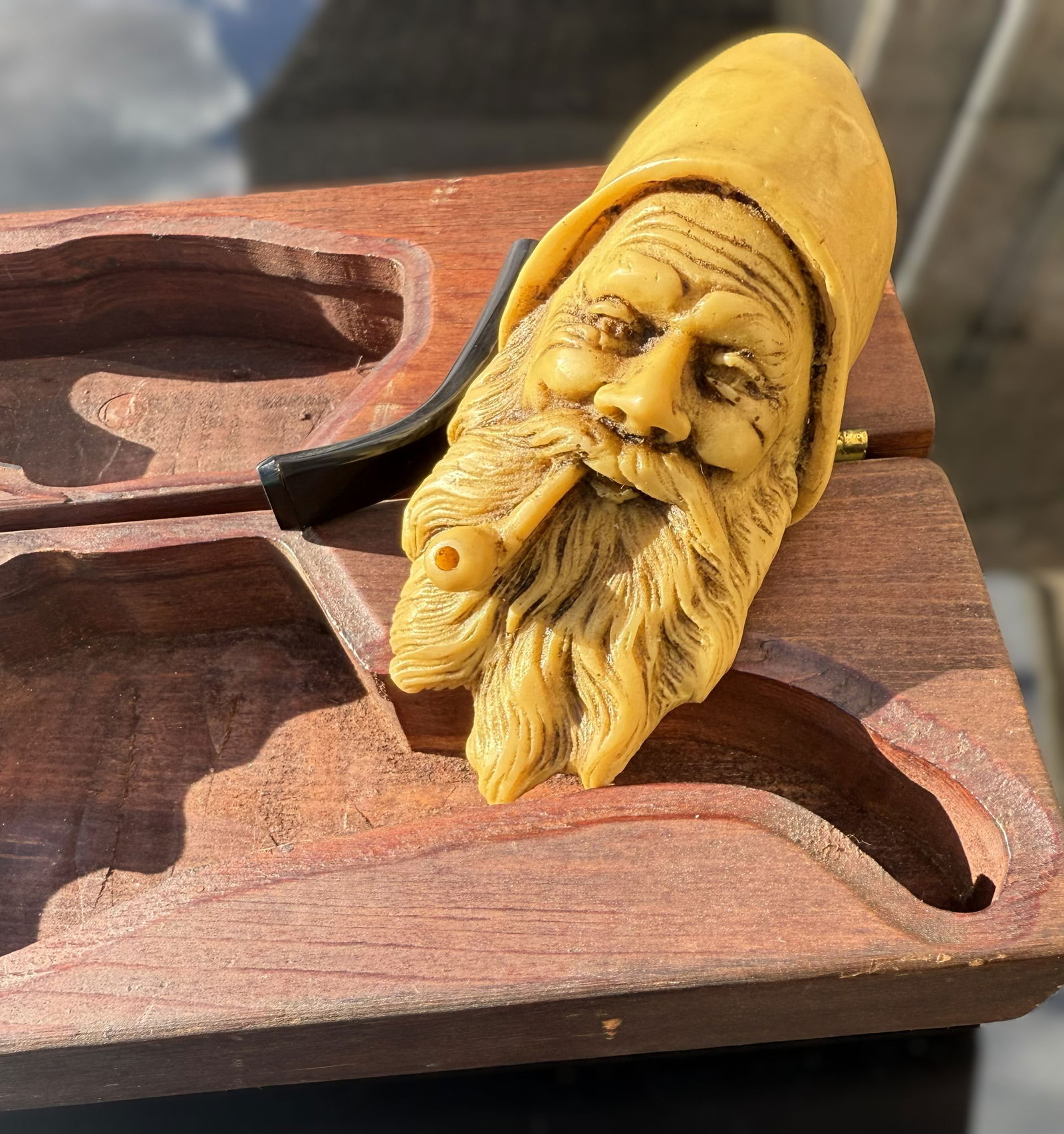Vintage Meerschaum Pipe with Bearded Fisherman Carving in Hinged Wooden Case (1 of 8)