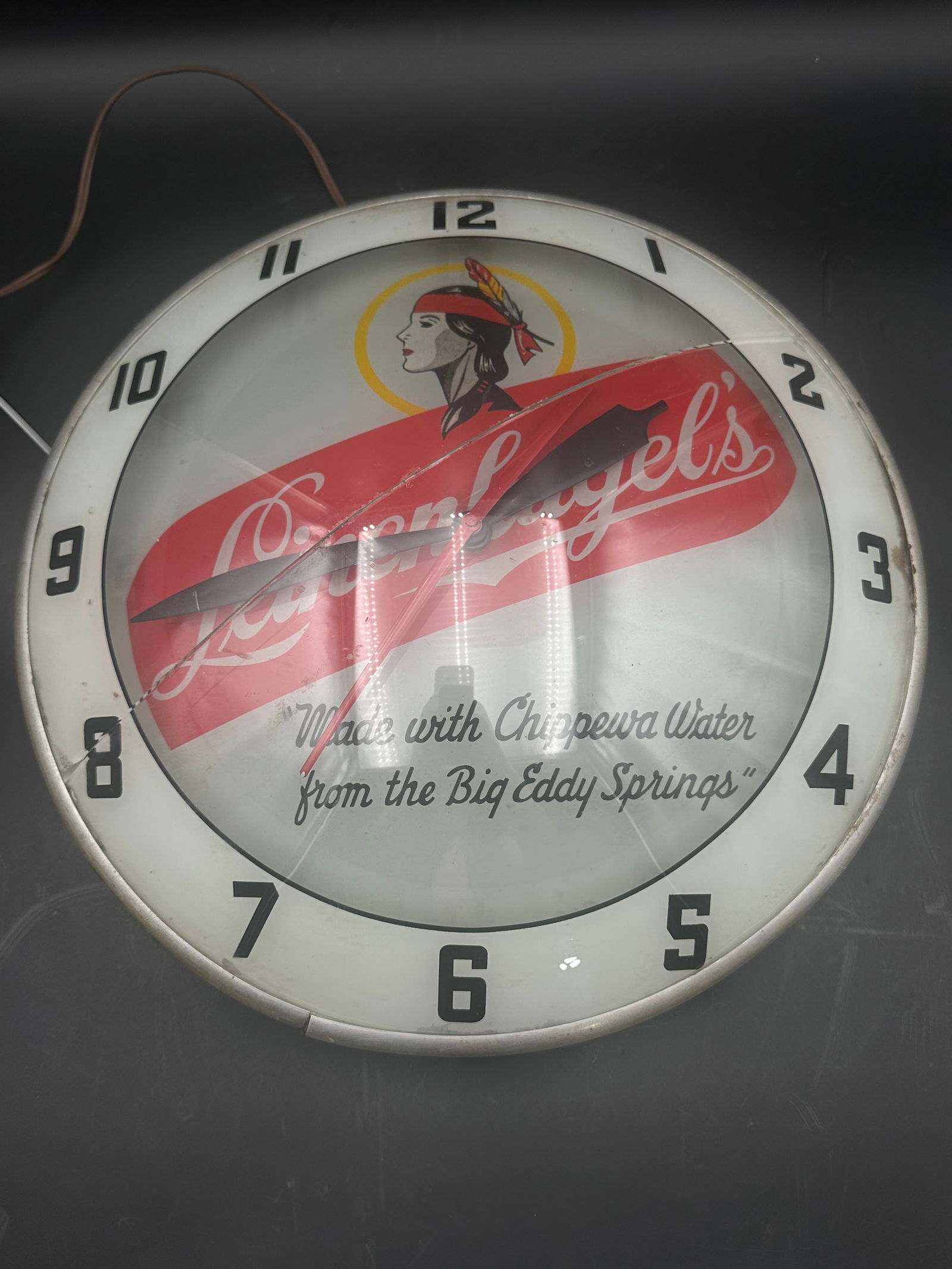 Vintage Leinenkugel’s Beer Lighted Advertising PAM Bubble Style Clock – Chippewa Falls WI (1 of 6)