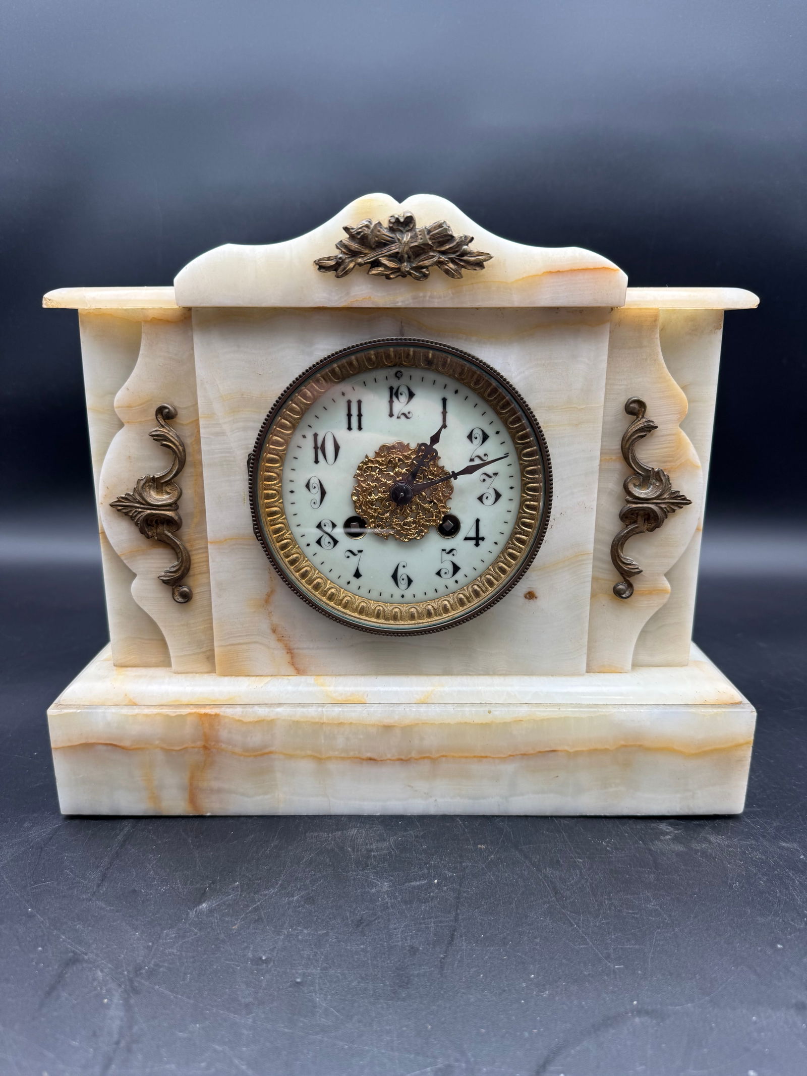 Antique Baroque French Made Marble mantel clock 1800s (1 of 10)