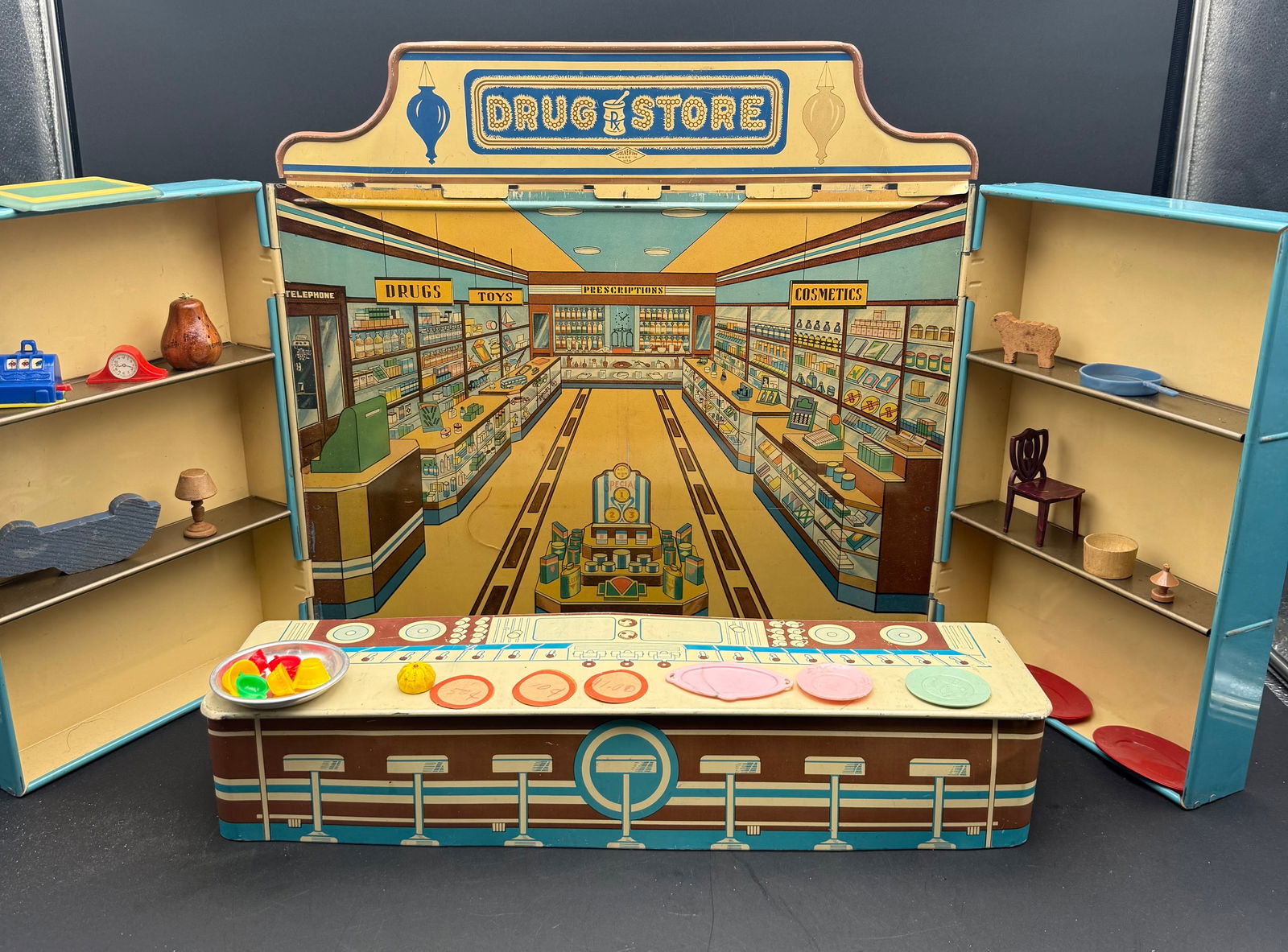 Wolverine Toys Tin-Lithograph Grocery Store (1 of 11)