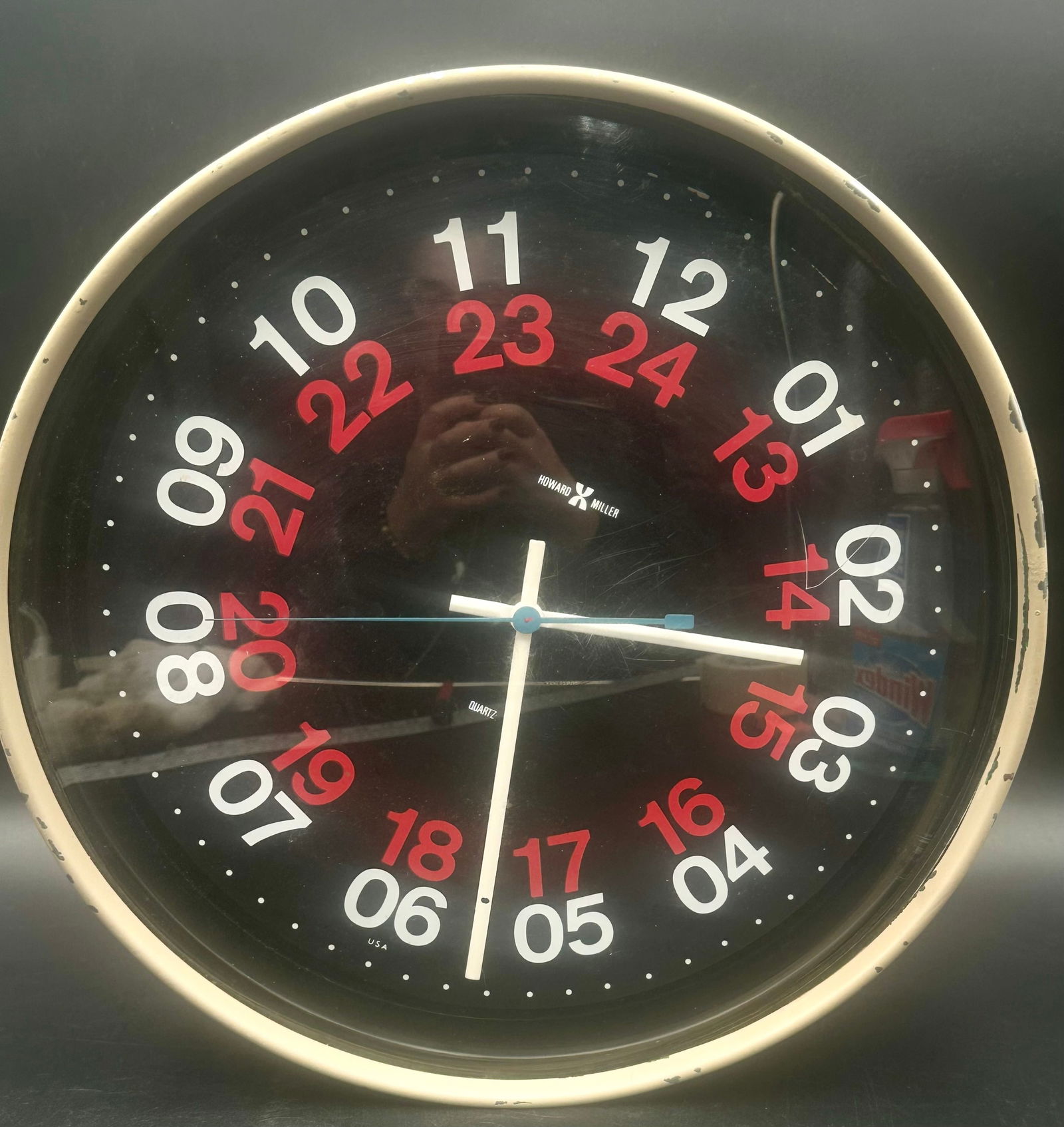 Vintage Howard Miller MCM Mid Century Modern Helvetica 24-Hour Wall Clock – Working (1 of 8)