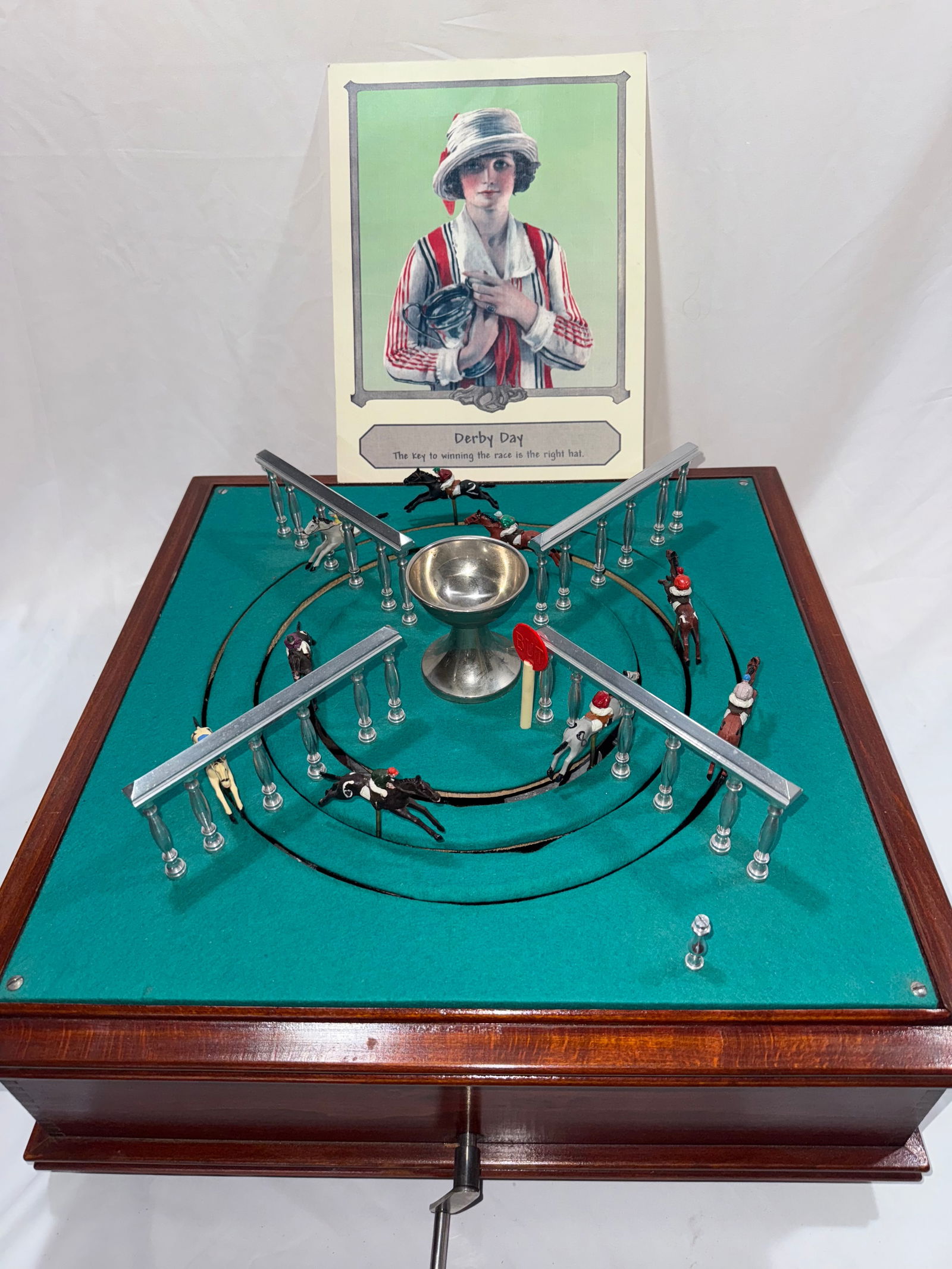ANTIQUE JEU DE COURSE HORSERACING PARLOR GAME EXCELLENT (1 of 16)