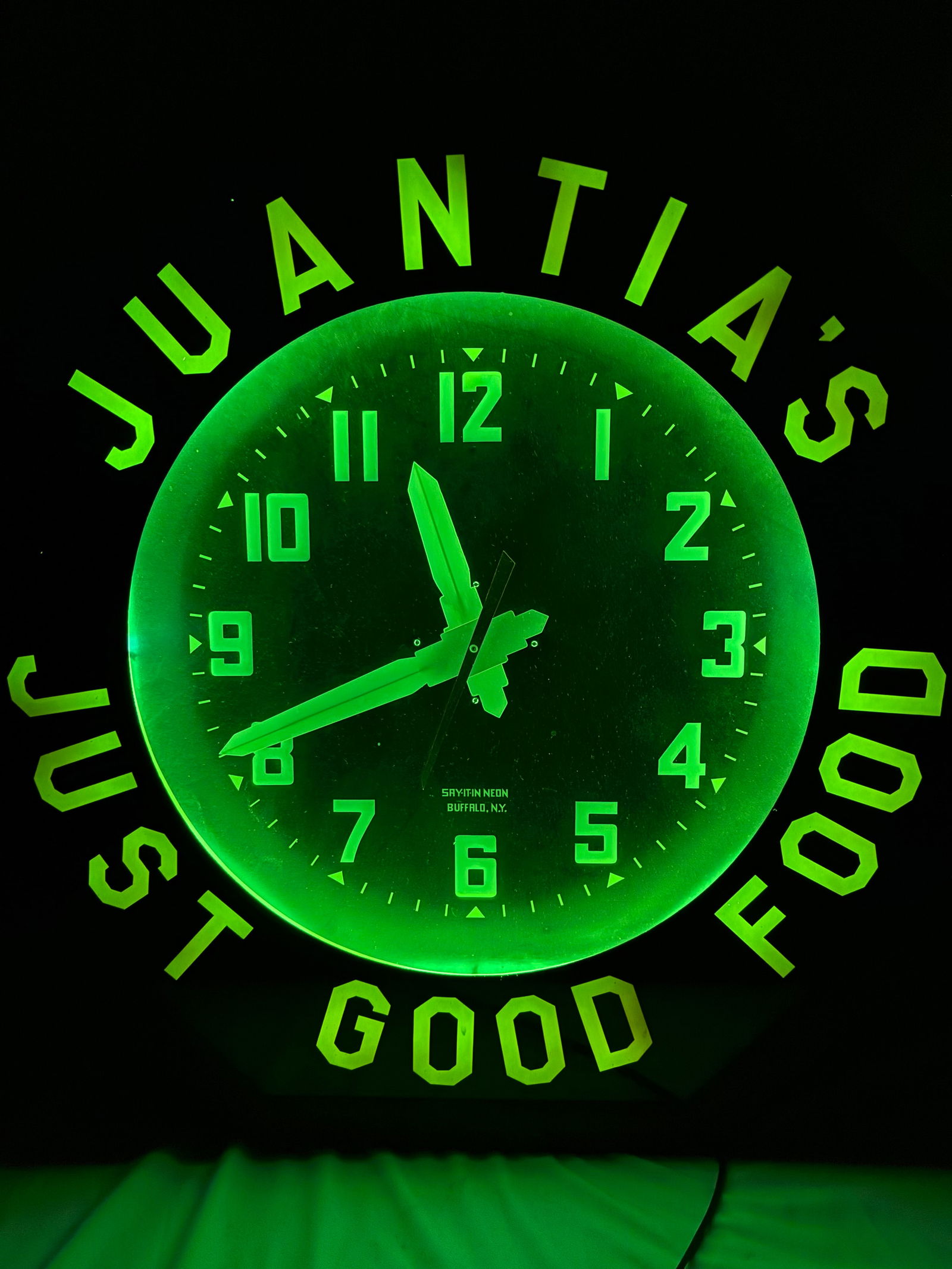 Rare large 1930s 32-inch clock by Say-It-In-Neon company Buffalo, NY Near mint original embossed f (1 of 10)