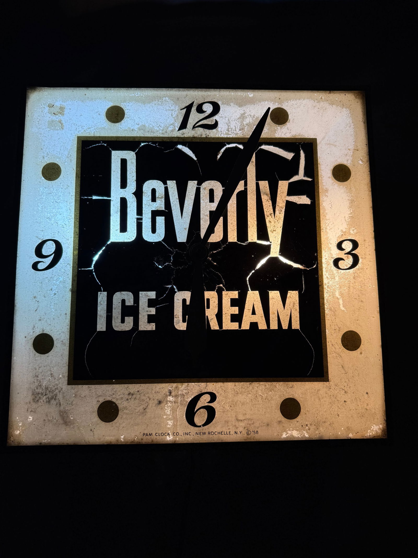 vintage Beverly Ice Cream PAM advertising clock. (1 of 6)