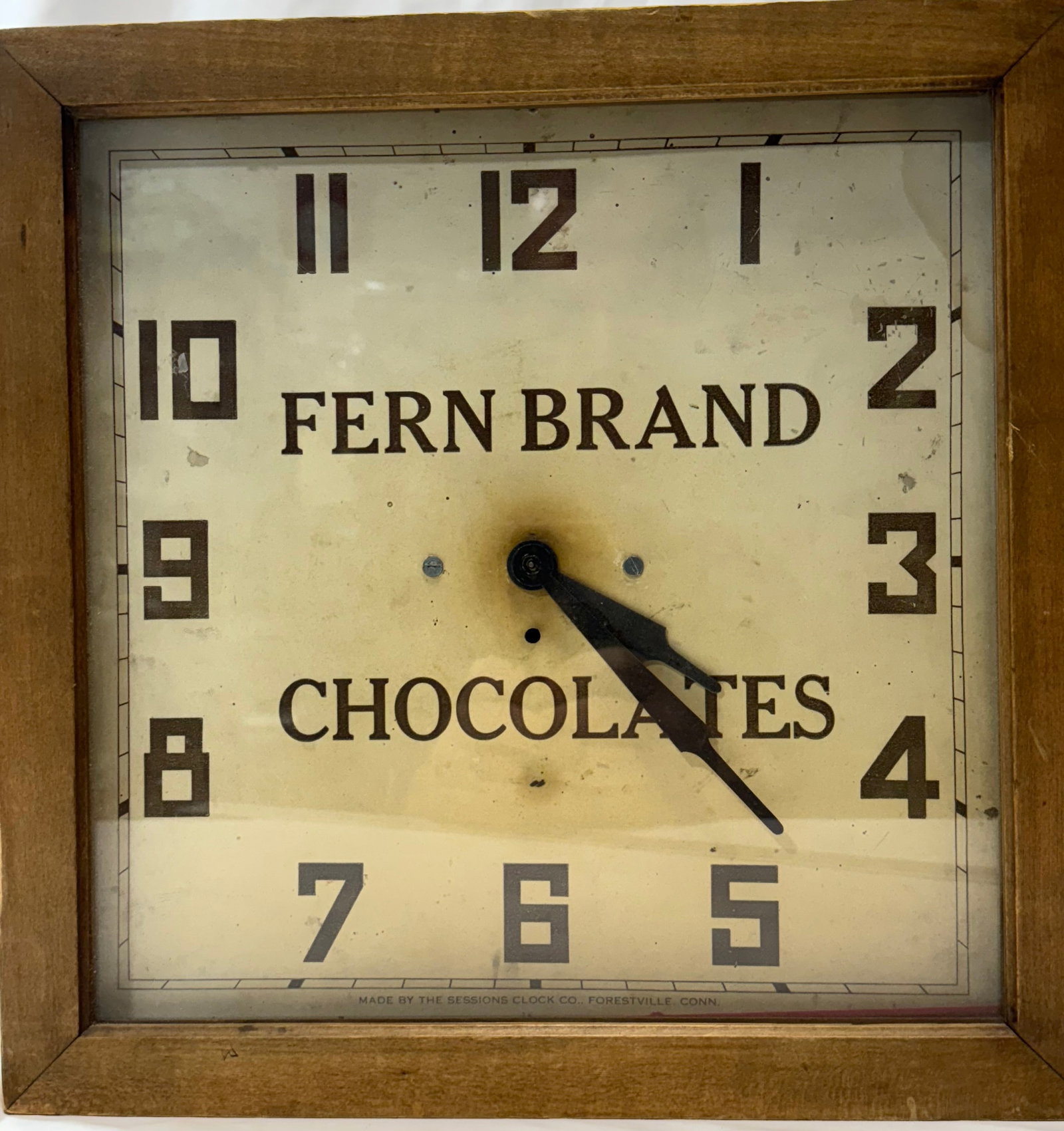 Antique advertising clock for Fern Brand Chocolates Burlington iowa: This is an antique advertising clock for Fern Brand Chocolates.Fern Brand Chocolates was a candy company founded in Burlington, Iowa, in 1900 by E.T. Gardner and E.C. Gould. The company ceased operati