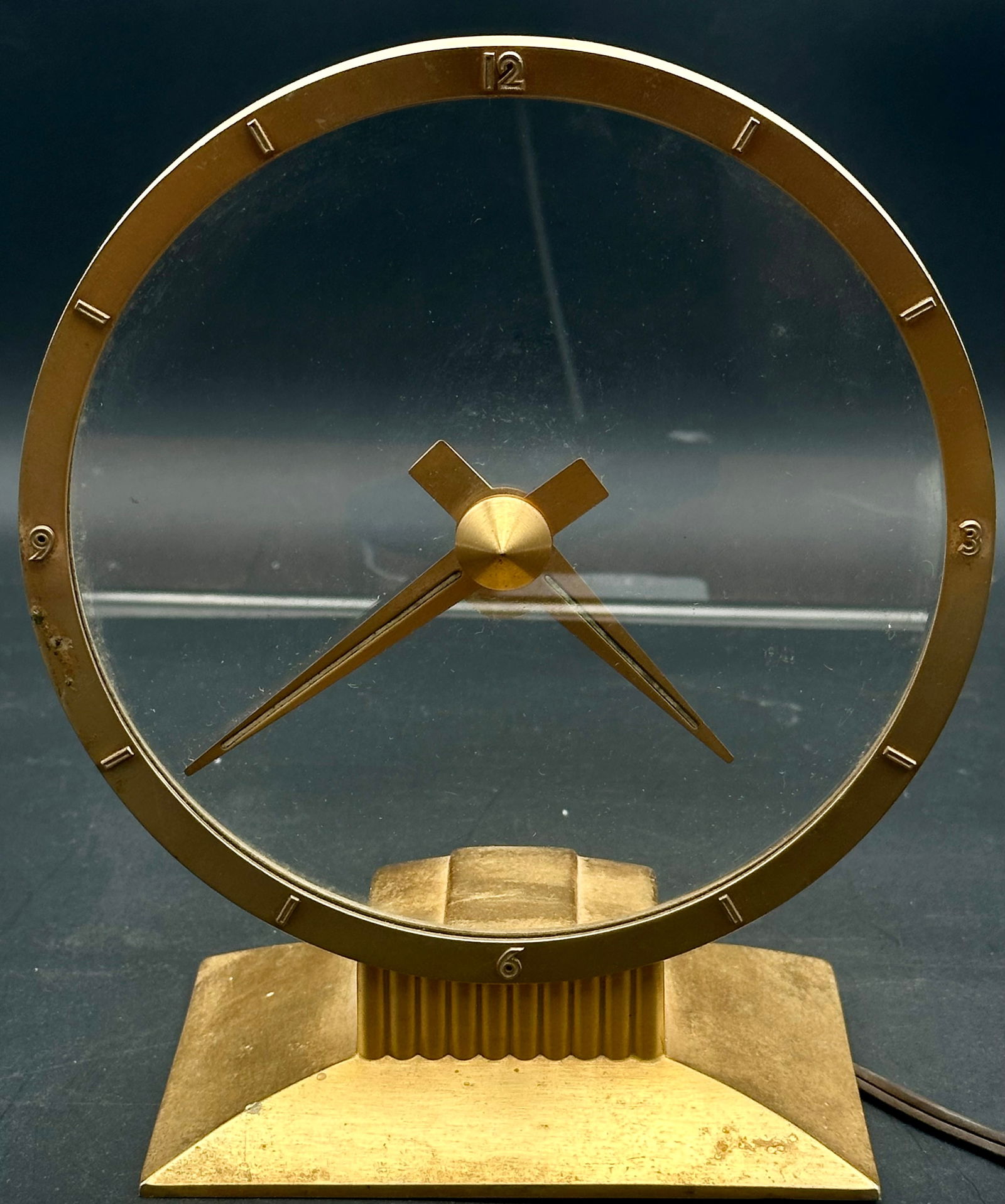 Mid-Century Brass “Mystery” Clock by Jefferson Electric (1 of 10)