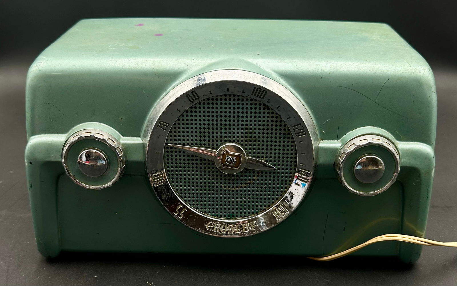Mid-Century Crosley Model 10-140 Aqua Bakelite Tube Radio (1 of 9)