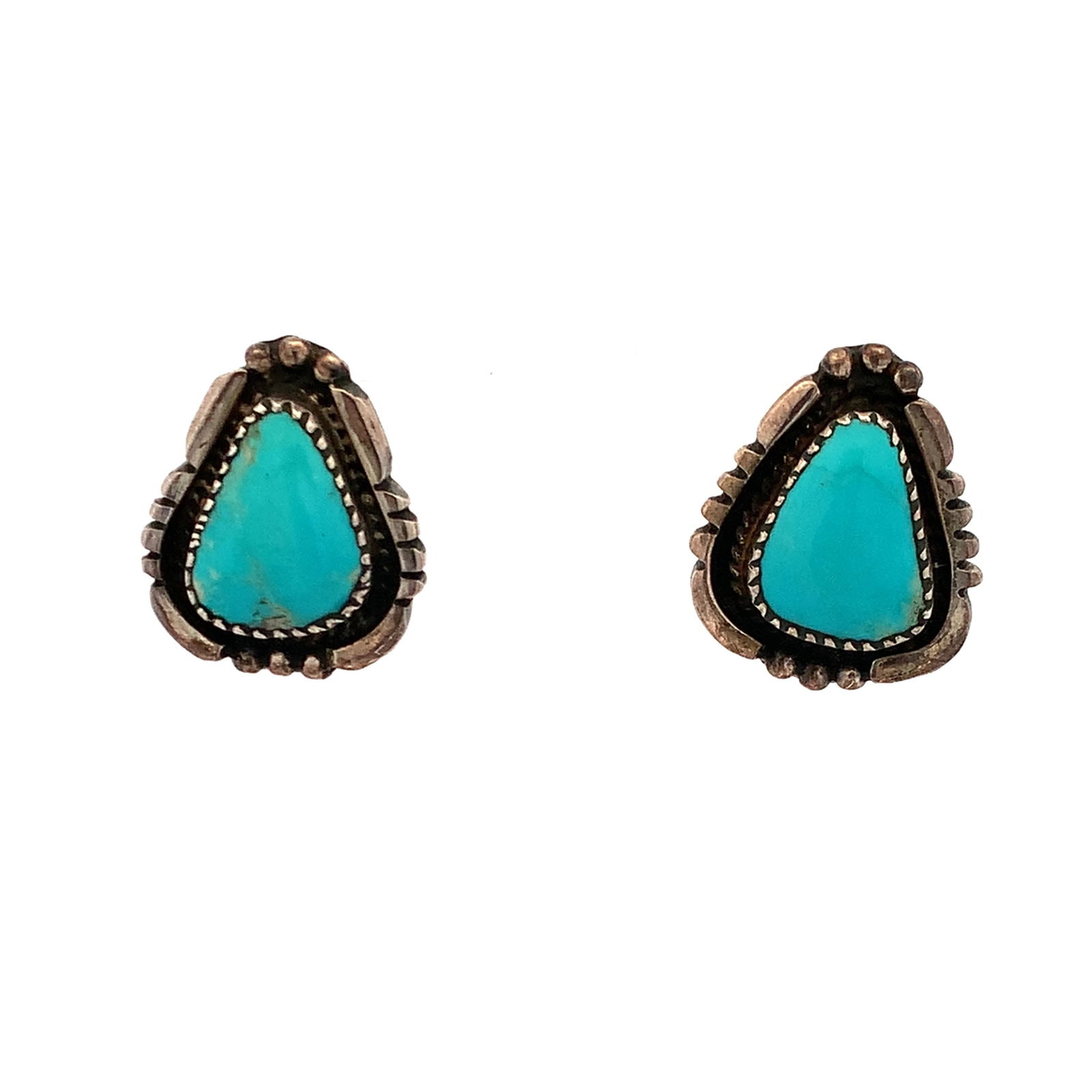 Brenda Pete Navajo Earrings – Sterling Silver 925 & Natural Turquoise – Authentic Native: Brenda Pete Navajo Earrings – Sterling Silver 925 & Natural Turquoise – Authentic Native American Jewelry10.2 gr0.87’’ long0.7’’ wide14mmx10mm TQ