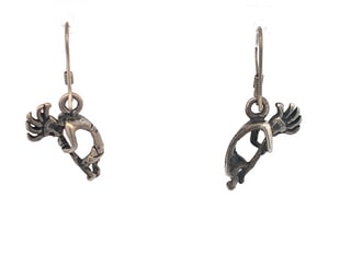 Vintage Kokopelli Dangle Earrings, 4.1g, Unmarked: Charming pair of vintage Kokopelli dangle earrings crafted in an unmarked silver-tone metal (tested sterling). Each earring features the iconic flute player figure, a symbol of fertility, music, and j