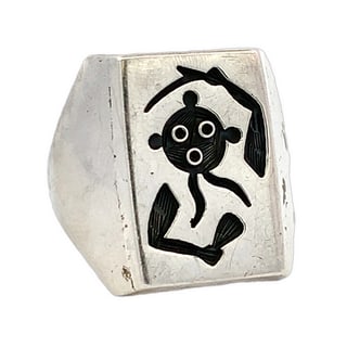 Vintage Heavy Sterling Silver Ring with Tribal Symbol Design, 20.1g (1 of 5)