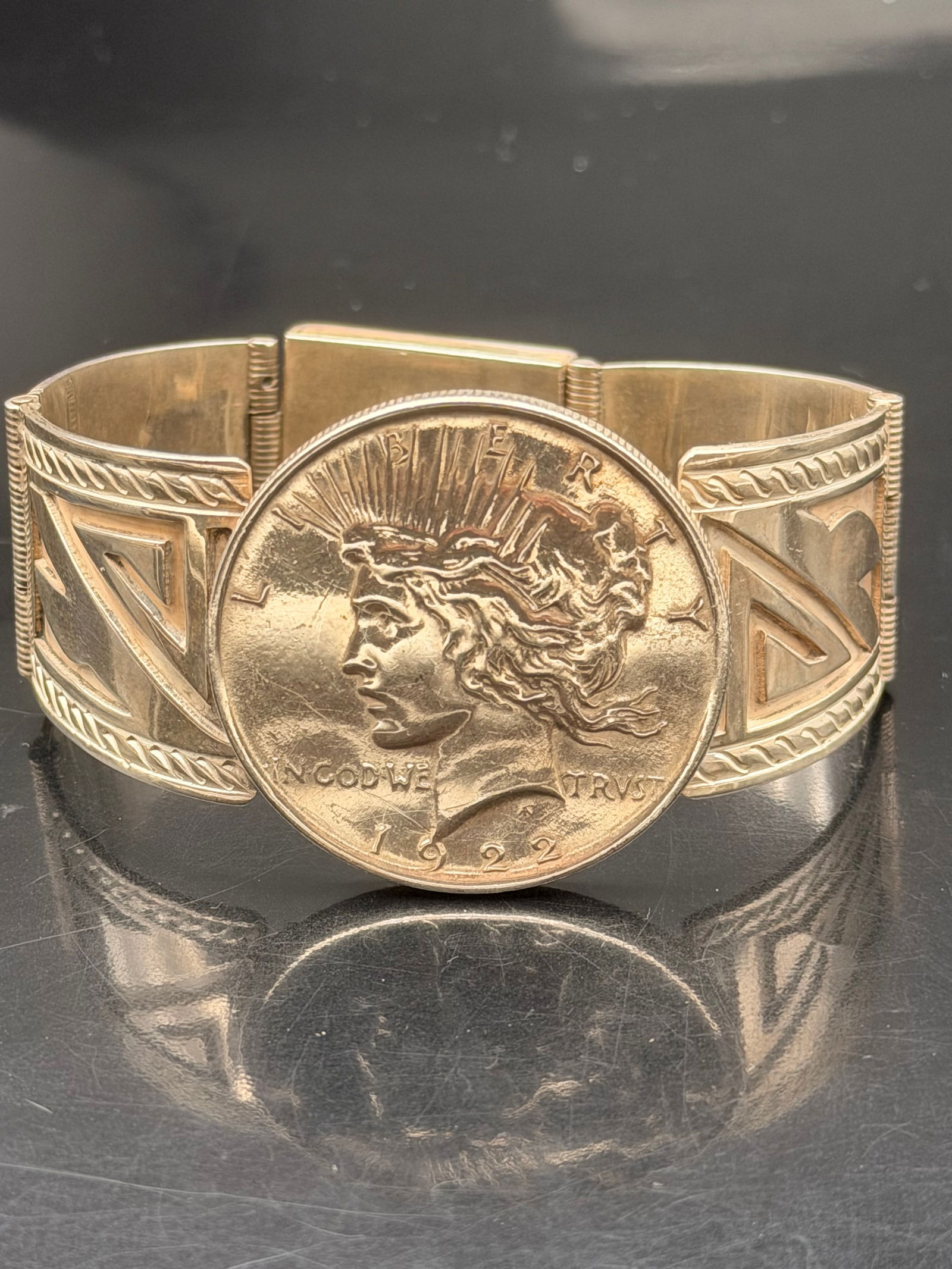 Vintage Peace Dollar Silver Coin Cuff Bracelet – 71g Handmade Collectible Jewelry (1 of 7)