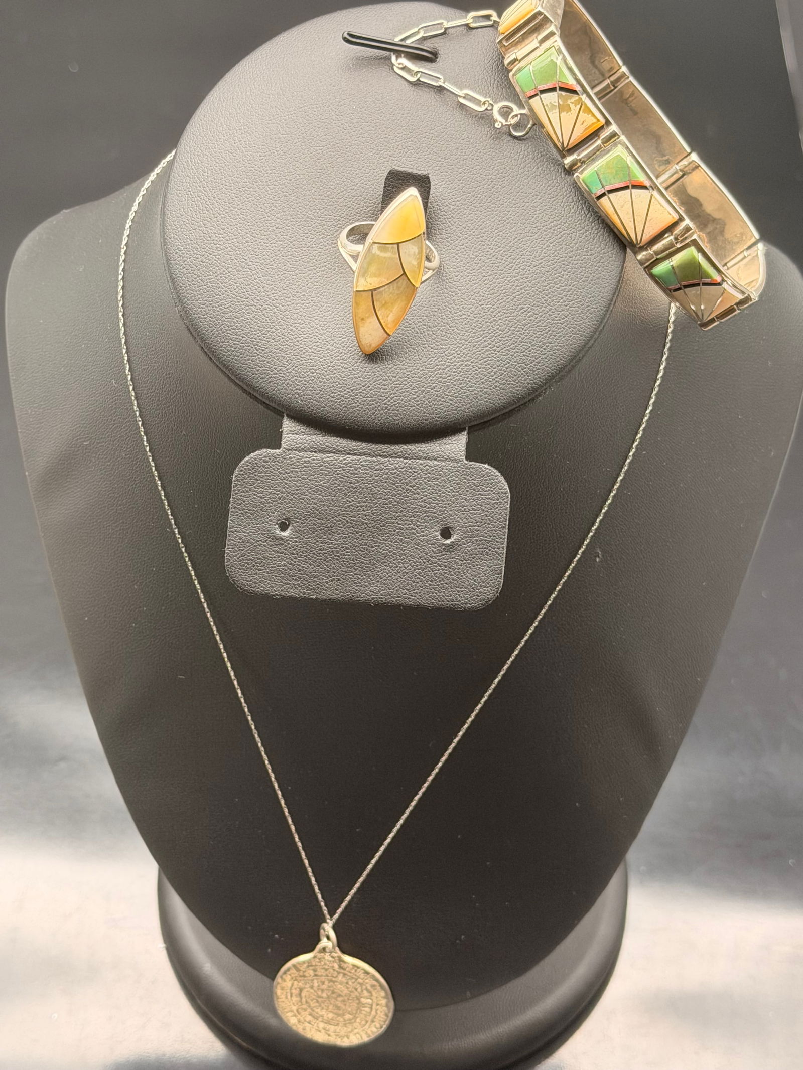 Vintage Mexican Sterling Silver Set – Inlay Bracelet, Agate Ring & Aztec Pendant (35g) (1 of 10)