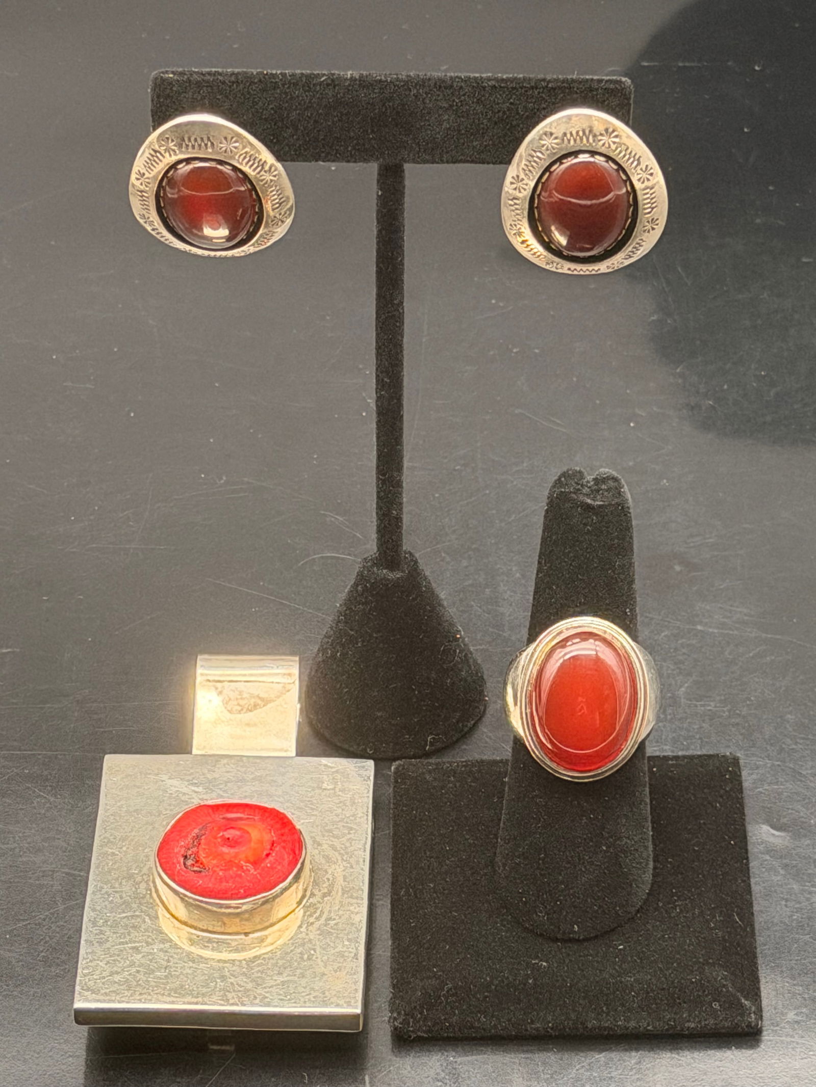 Modernist Sterling Silver & Red Gem Set – Earrings, Ring, and Pendant (62g Total) (1 of 13)